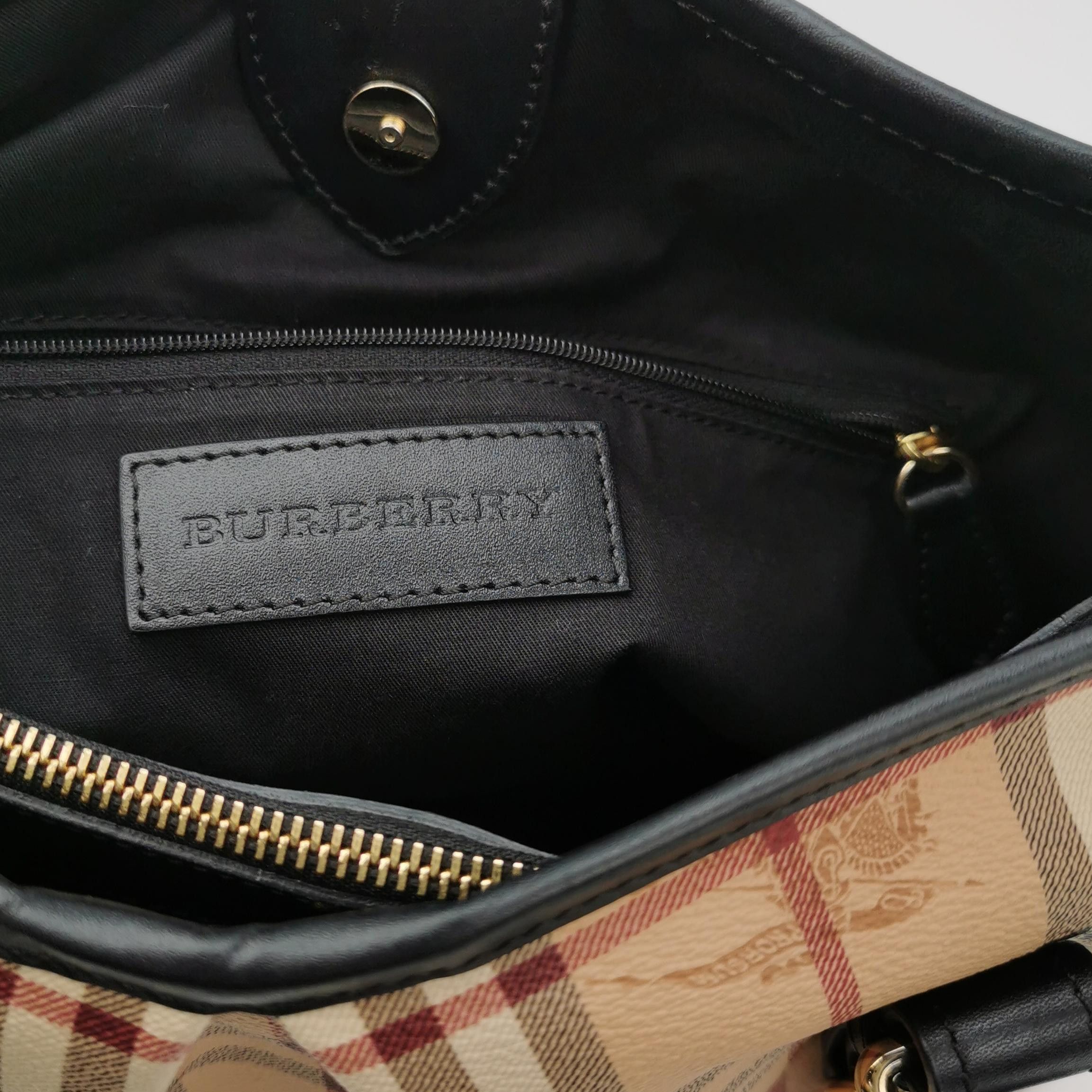 Burberry Burberry Women os Shoulder Bags Size ONE SIZE - 8 Thumbnail