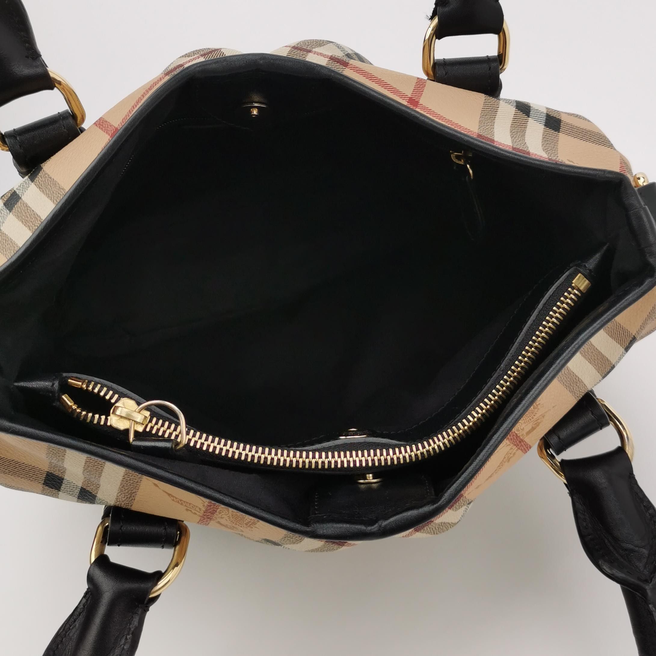 Burberry Burberry Women os Shoulder Bags Size ONE SIZE - 7 Thumbnail