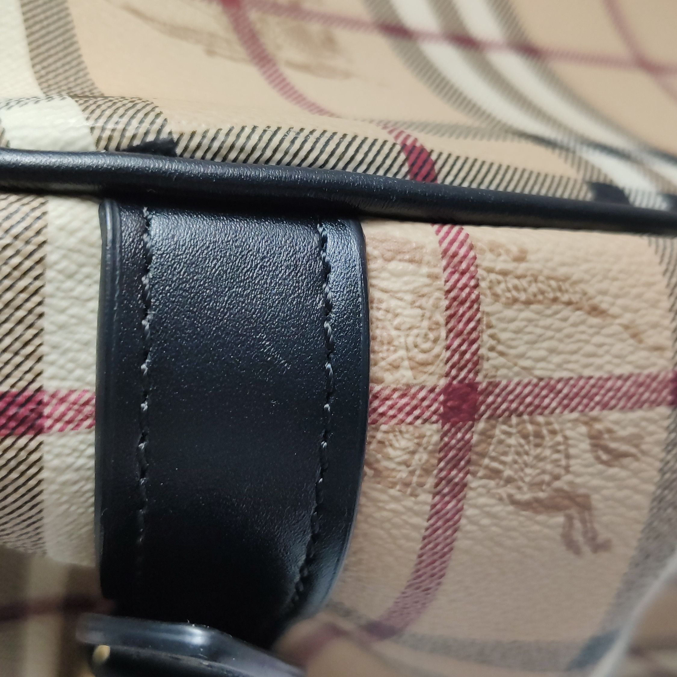 Burberry Burberry Women os Shoulder Bags Size ONE SIZE - 18 Thumbnail