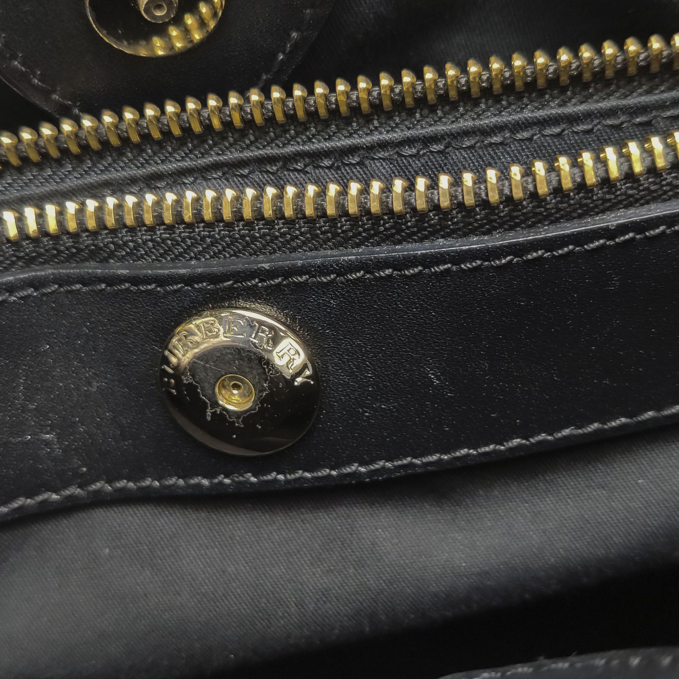 Burberry Burberry Women os Shoulder Bags Size ONE SIZE - 14 Thumbnail