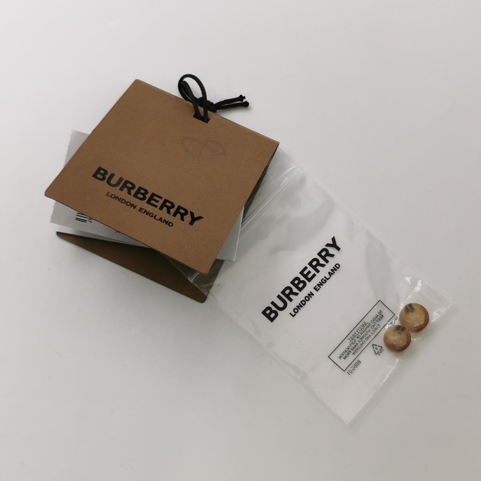 Burberry Burberry Women m Button Ups Size M / US 6-8 / IT 42-44 - 4 Thumbnail
