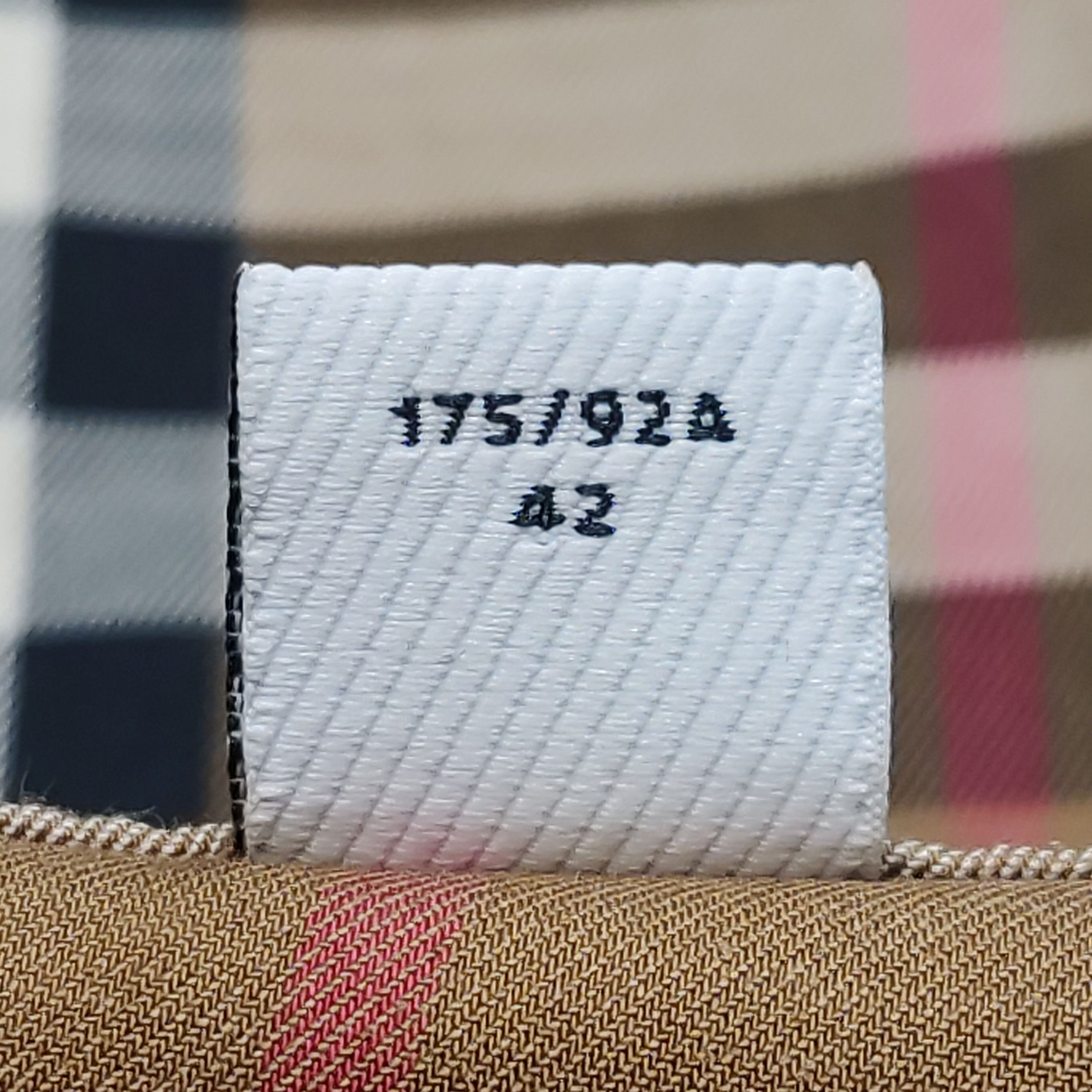 Burberry Burberry Women m Button Ups Size M / US 6-8 / IT 42-44 - 6 Thumbnail