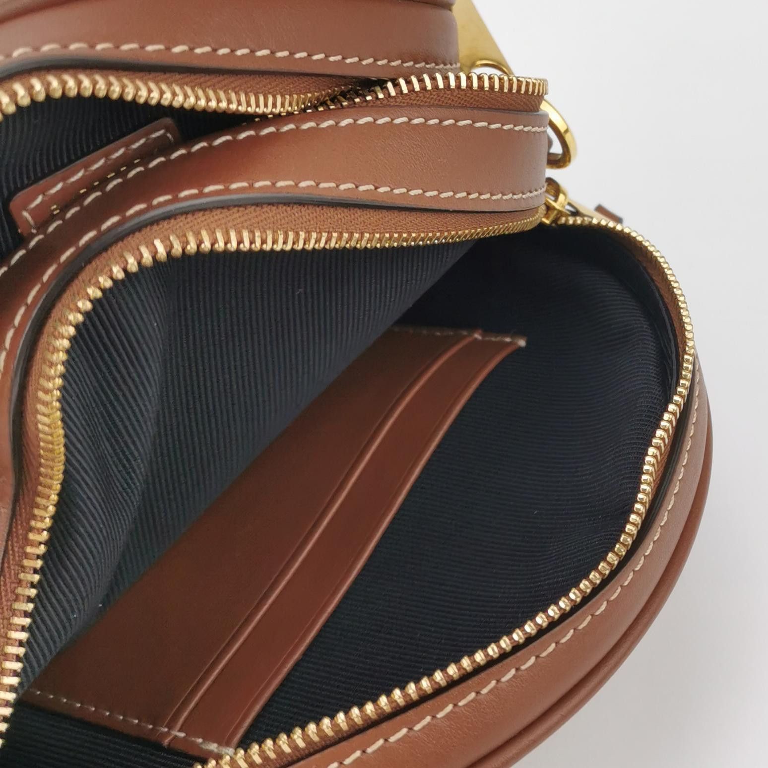 Burberry Burberry Women os Shoulder Bags Size ONE SIZE - 7 Thumbnail