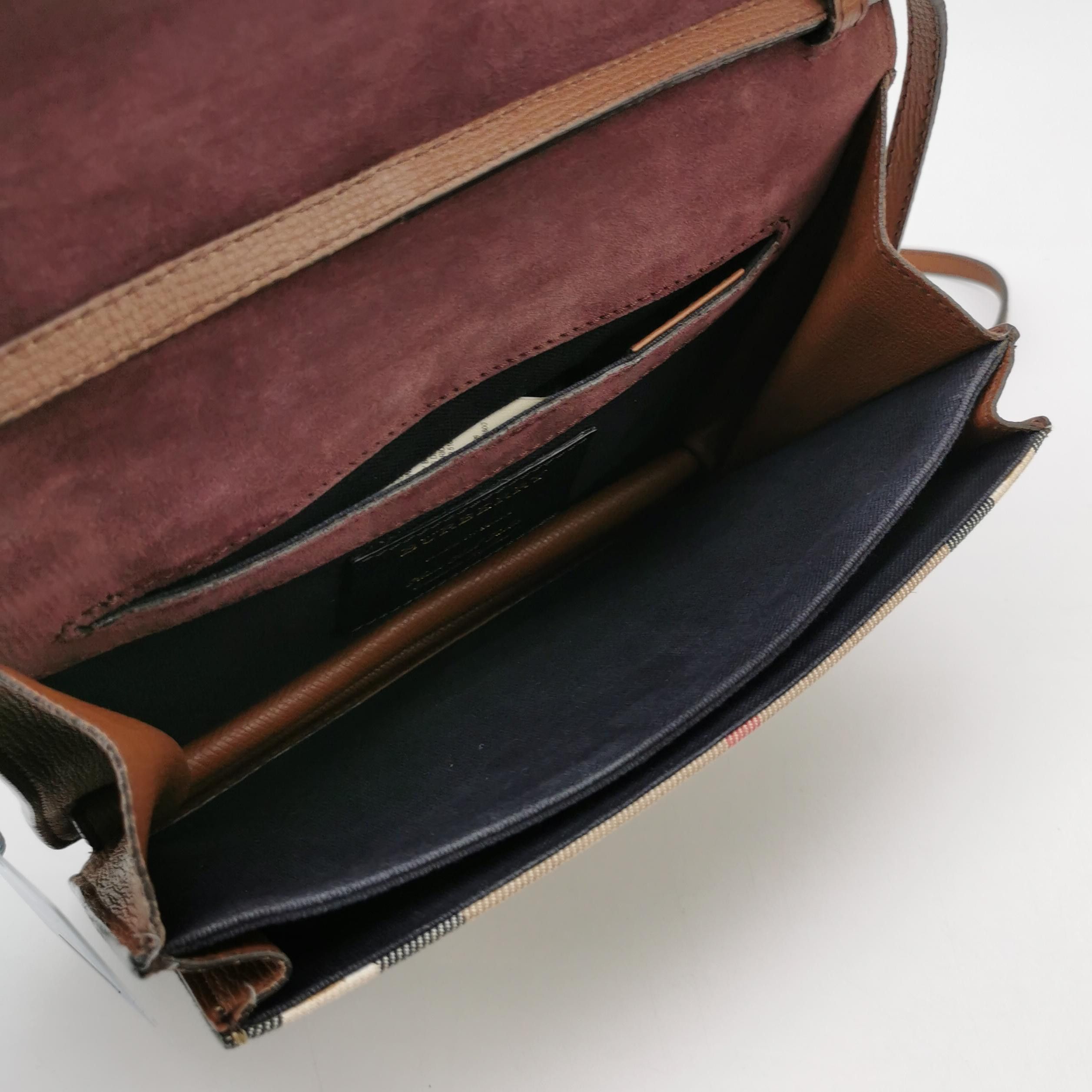 Burberry Burberry Women os Shoulder Bags Size ONE SIZE - 7 Thumbnail