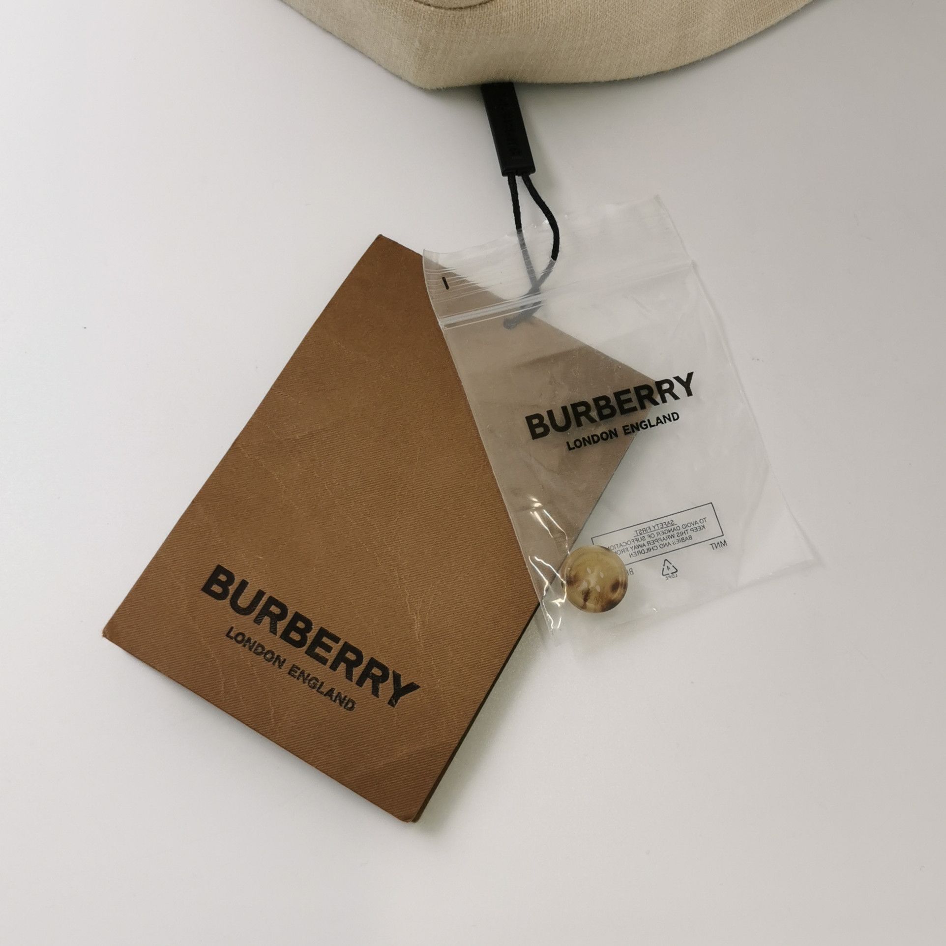 Burberry Burberry Women 2 Pants Size 26" / US 2 / IT 38 - 4 Thumbnail