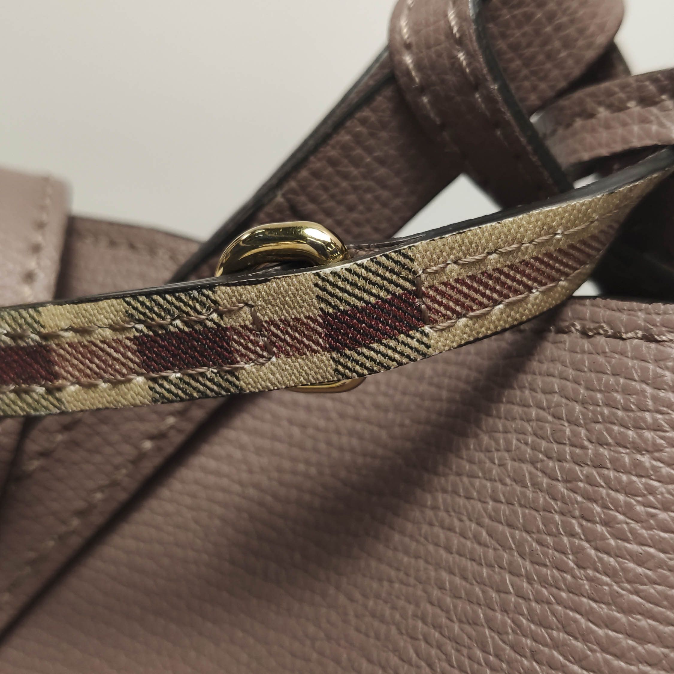 Burberry Burberry Women os Shoulder Bags Size ONE SIZE - 19 Thumbnail