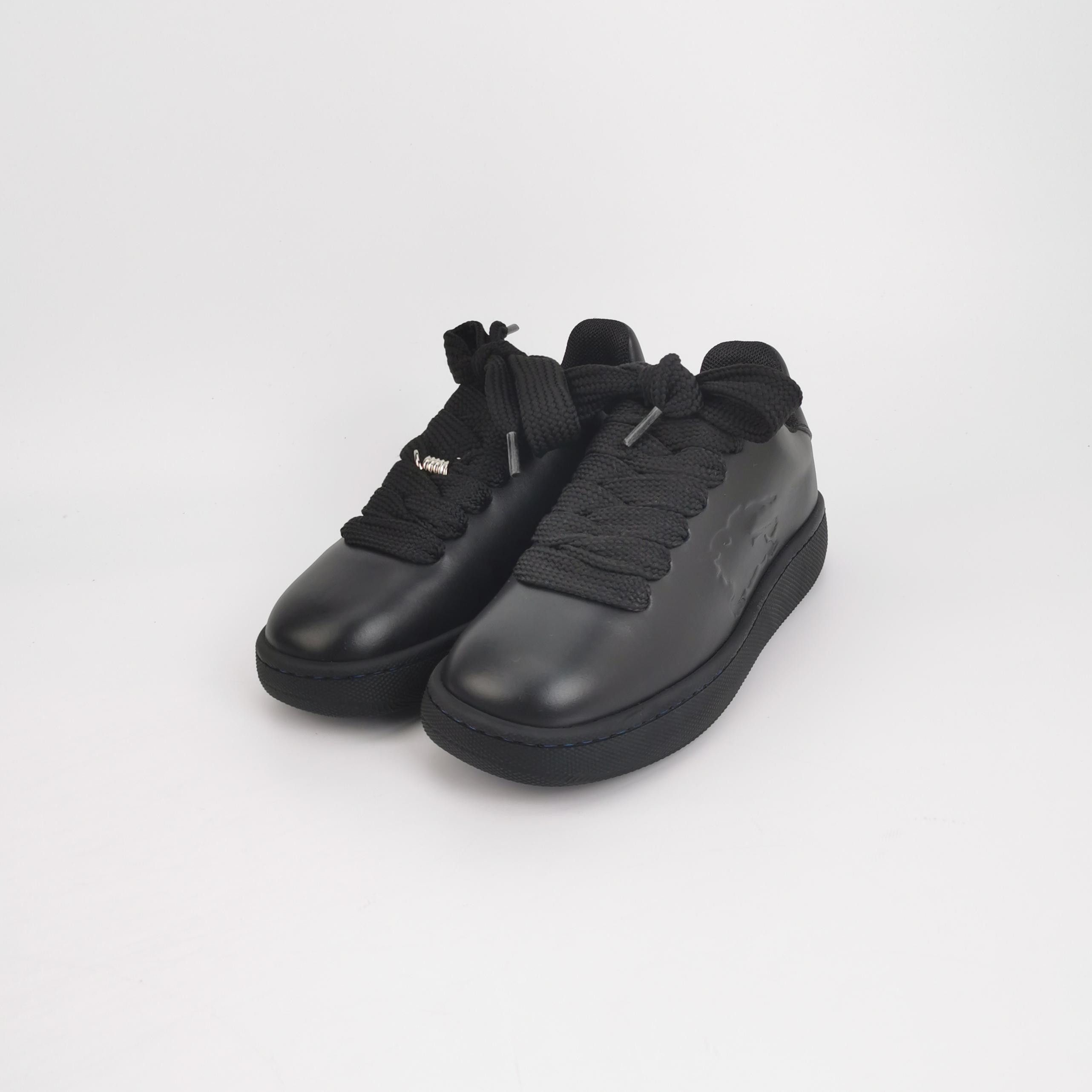 Burberry Burberry Women 7 Lowtop Sneakers Size US 7 / IT 37 - 2 Thumbnail