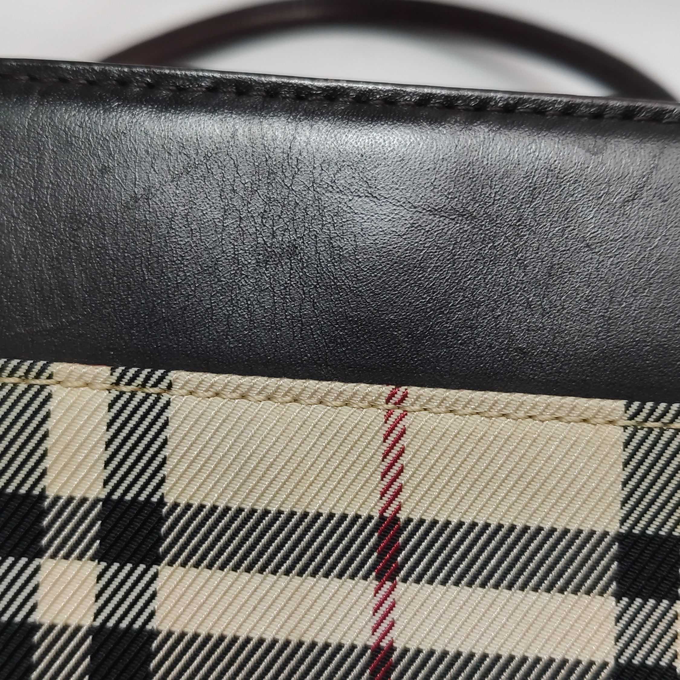 Burberry Burberry Women os Shoulder Bags Size ONE SIZE - 14 Thumbnail