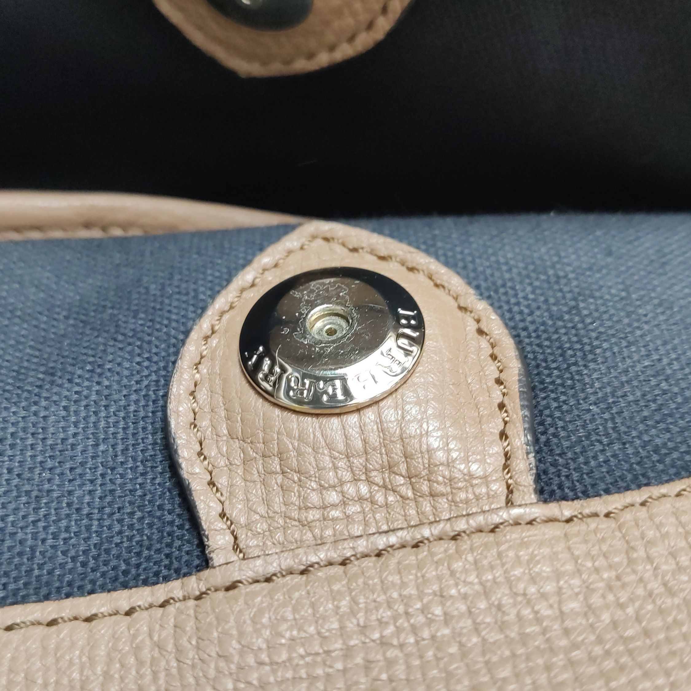 Burberry Burberry Women os Shoulder Bags Size ONE SIZE - 12 Thumbnail