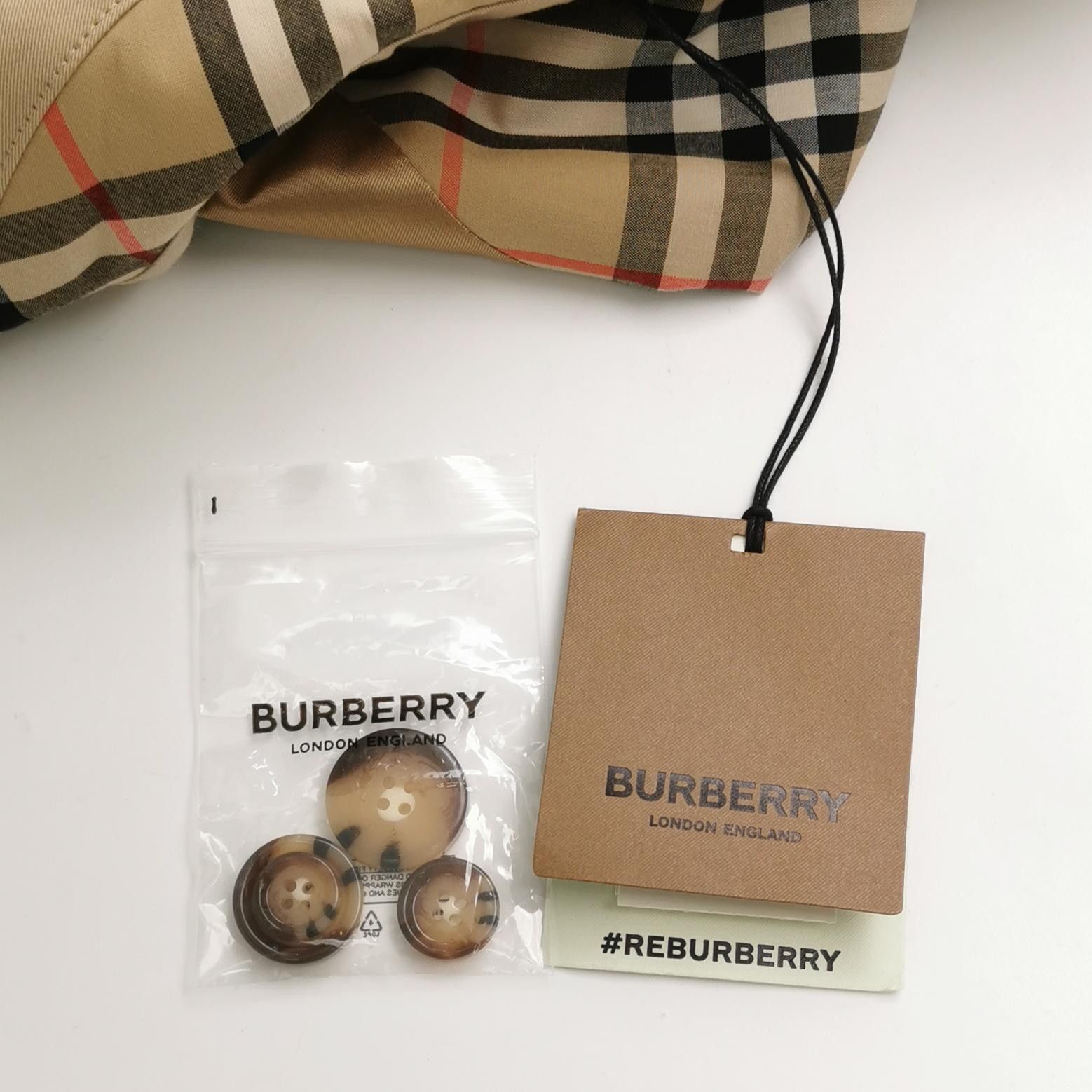 Burberry Burberry Women s Coats Size S / US 4 / IT 40 - 3 Thumbnail