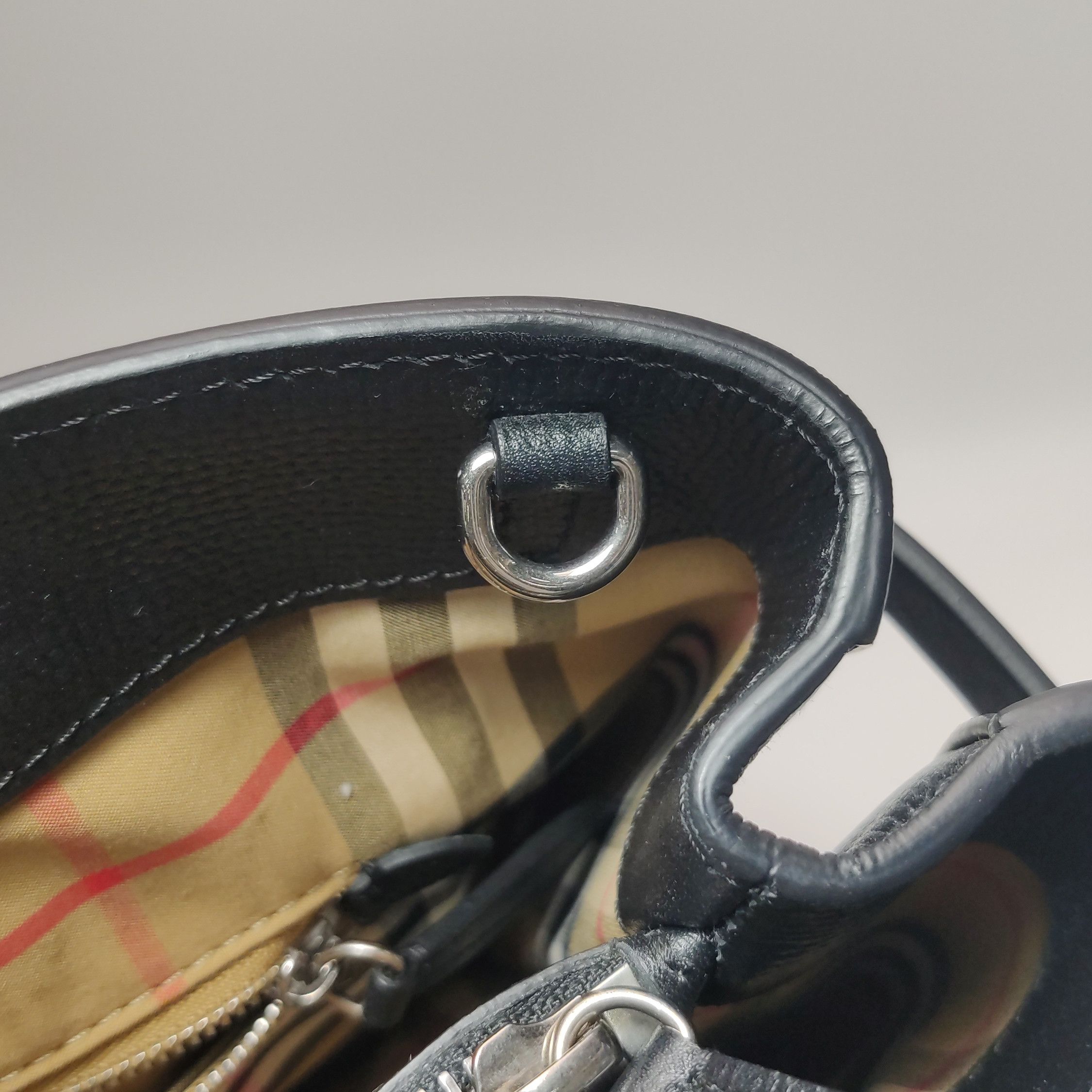 Burberry Burberry Women os Shoulder Bags Size ONE SIZE - 17 Thumbnail