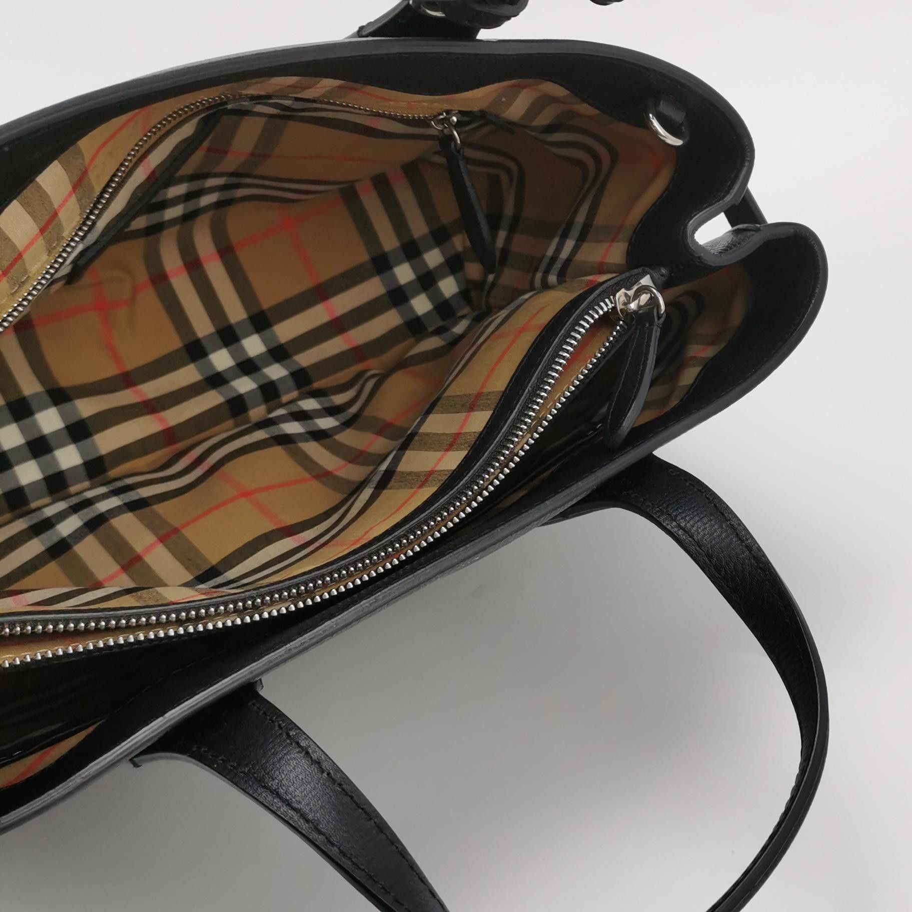 Burberry Burberry Women os Shoulder Bags Size ONE SIZE - 7 Thumbnail