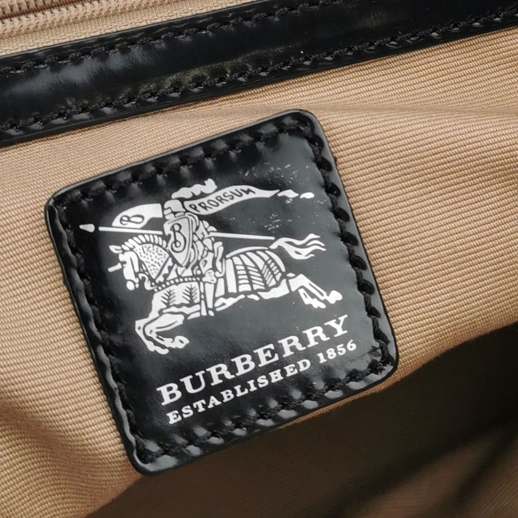 Burberry Burberry Women os Shoulder Bags Size ONE SIZE - 8 Thumbnail