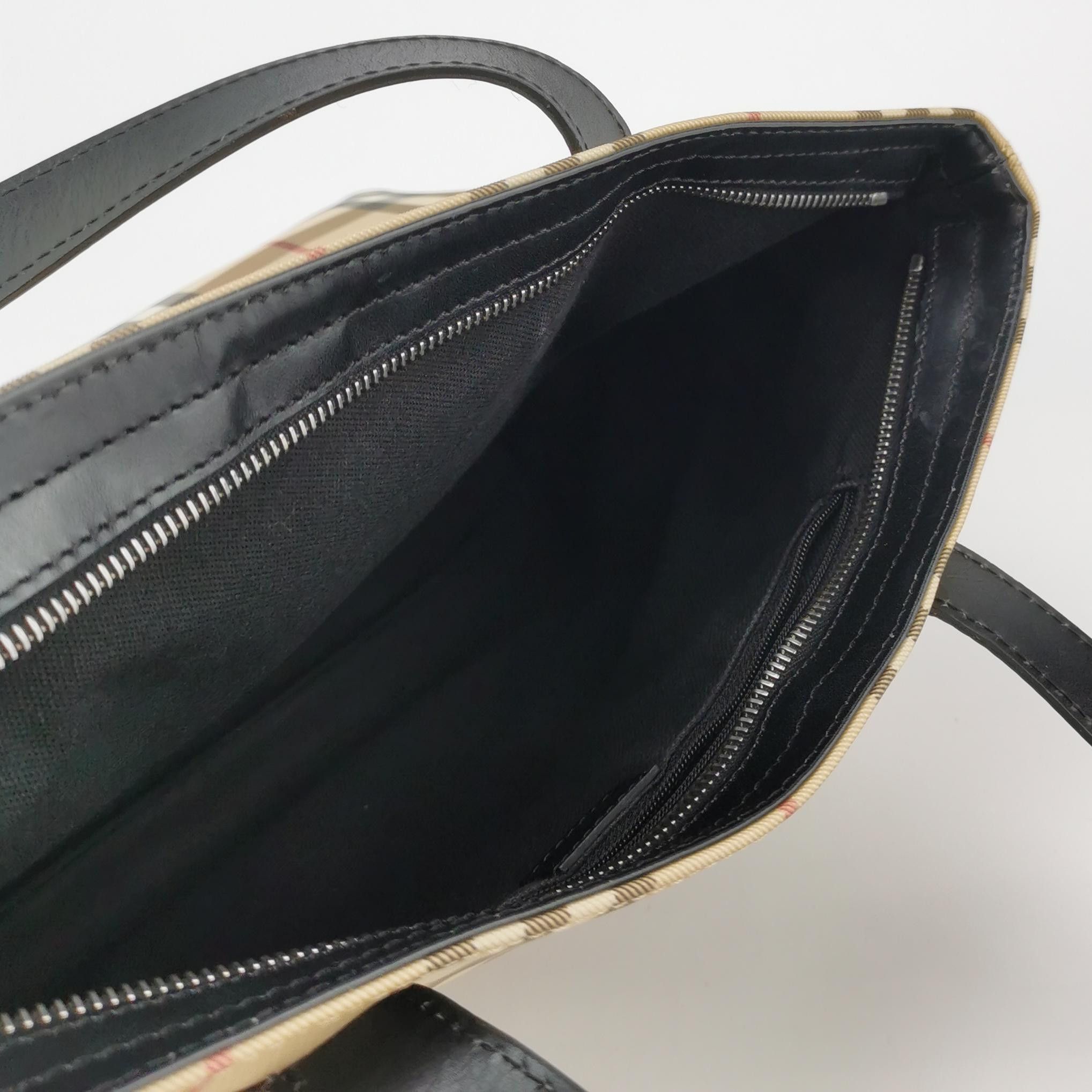 Burberry Burberry Women os Shoulder Bags Size ONE SIZE - 7 Thumbnail