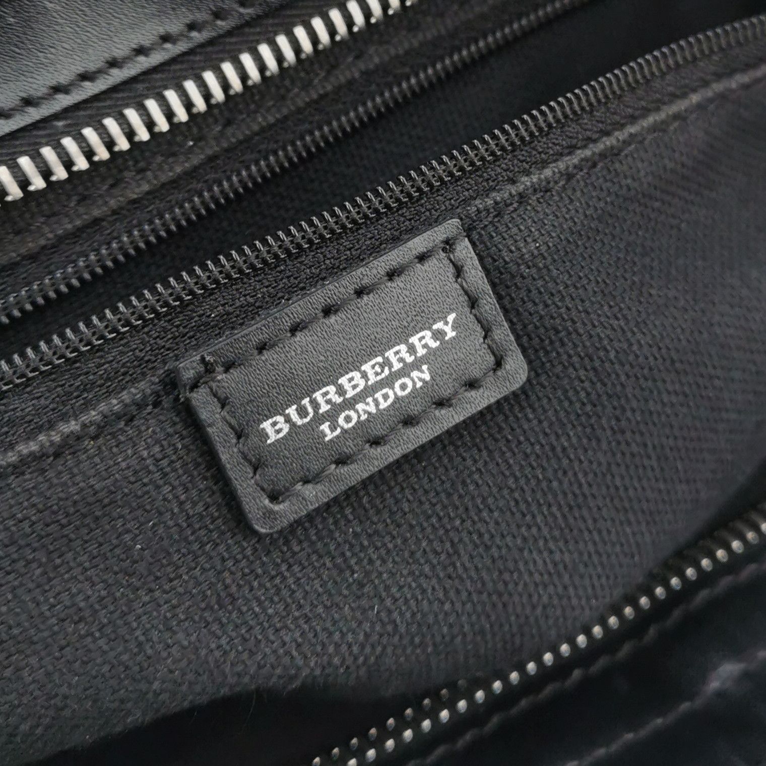 Burberry Burberry Women os Shoulder Bags Size ONE SIZE - 8 Thumbnail