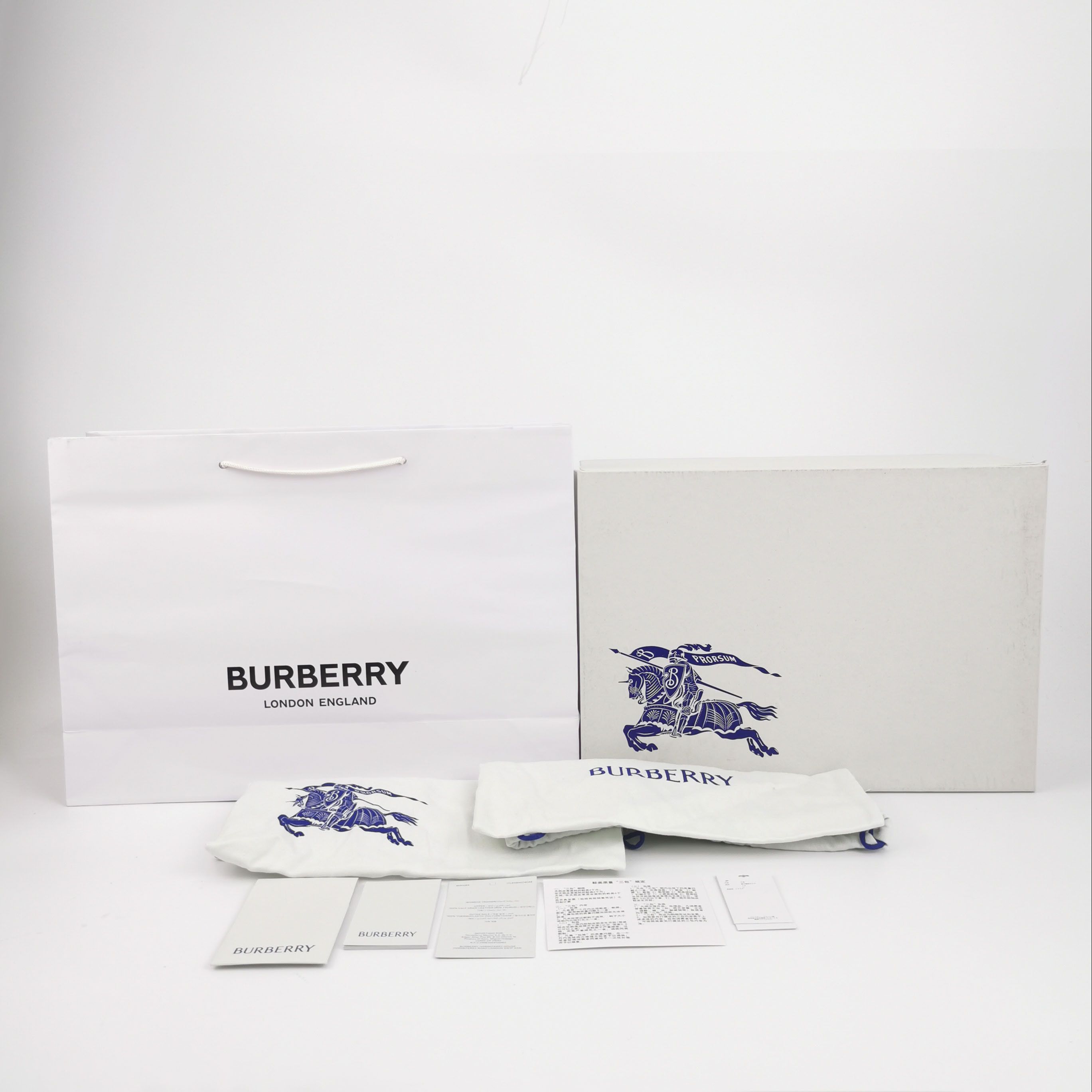 Burberry Burberry Women 5 Lowtop Sneakers Size US 5 / IT 35 - 6 Thumbnail