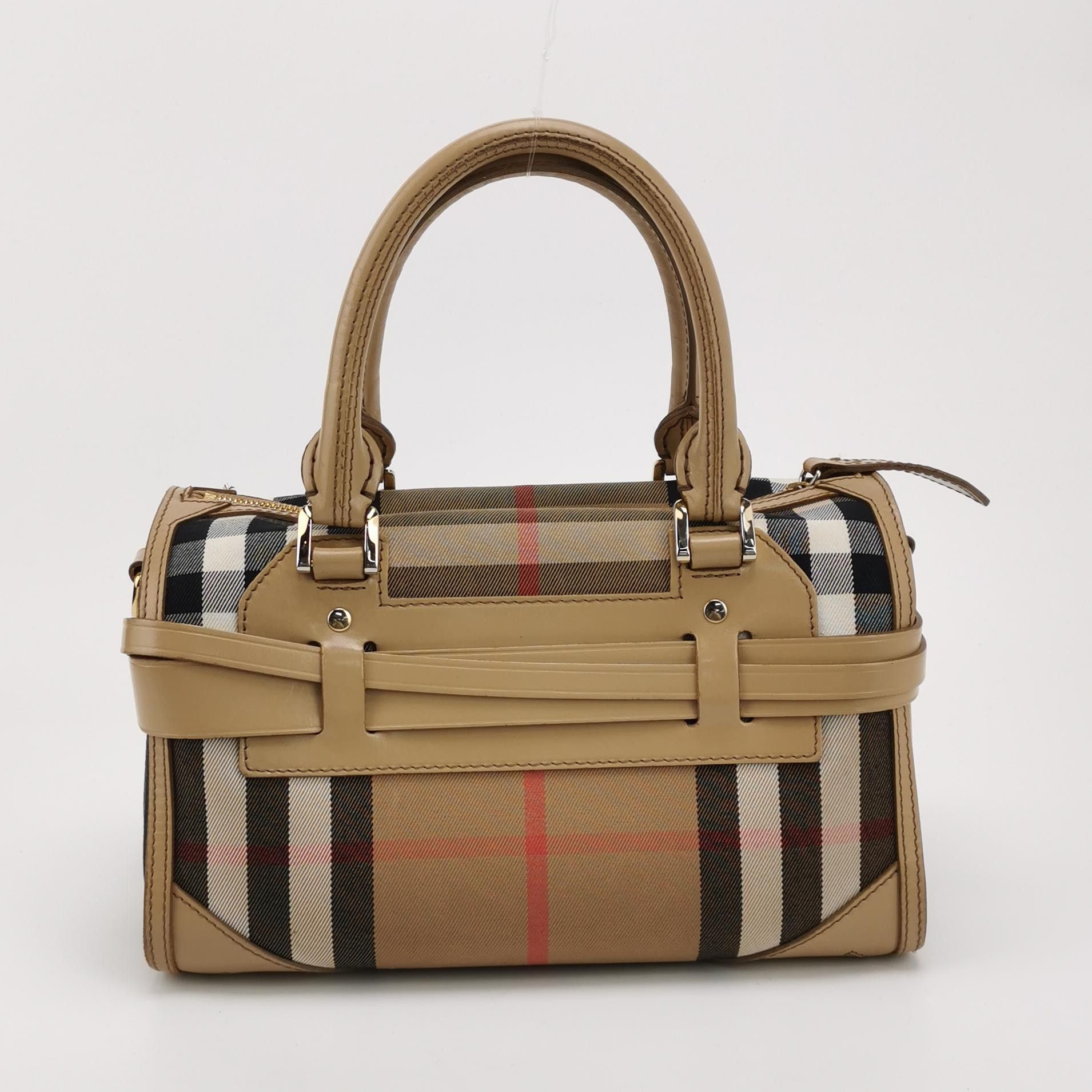 Burberry Burberry Women os Shoulder Bags Size ONE SIZE - 5 Thumbnail