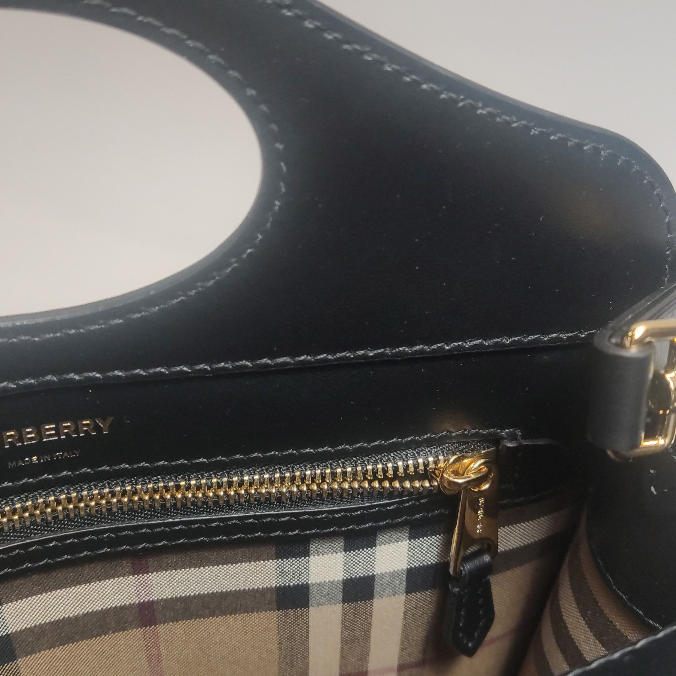 Burberry Burberry Women os Shoulder Bags Size ONE SIZE - 10 Thumbnail