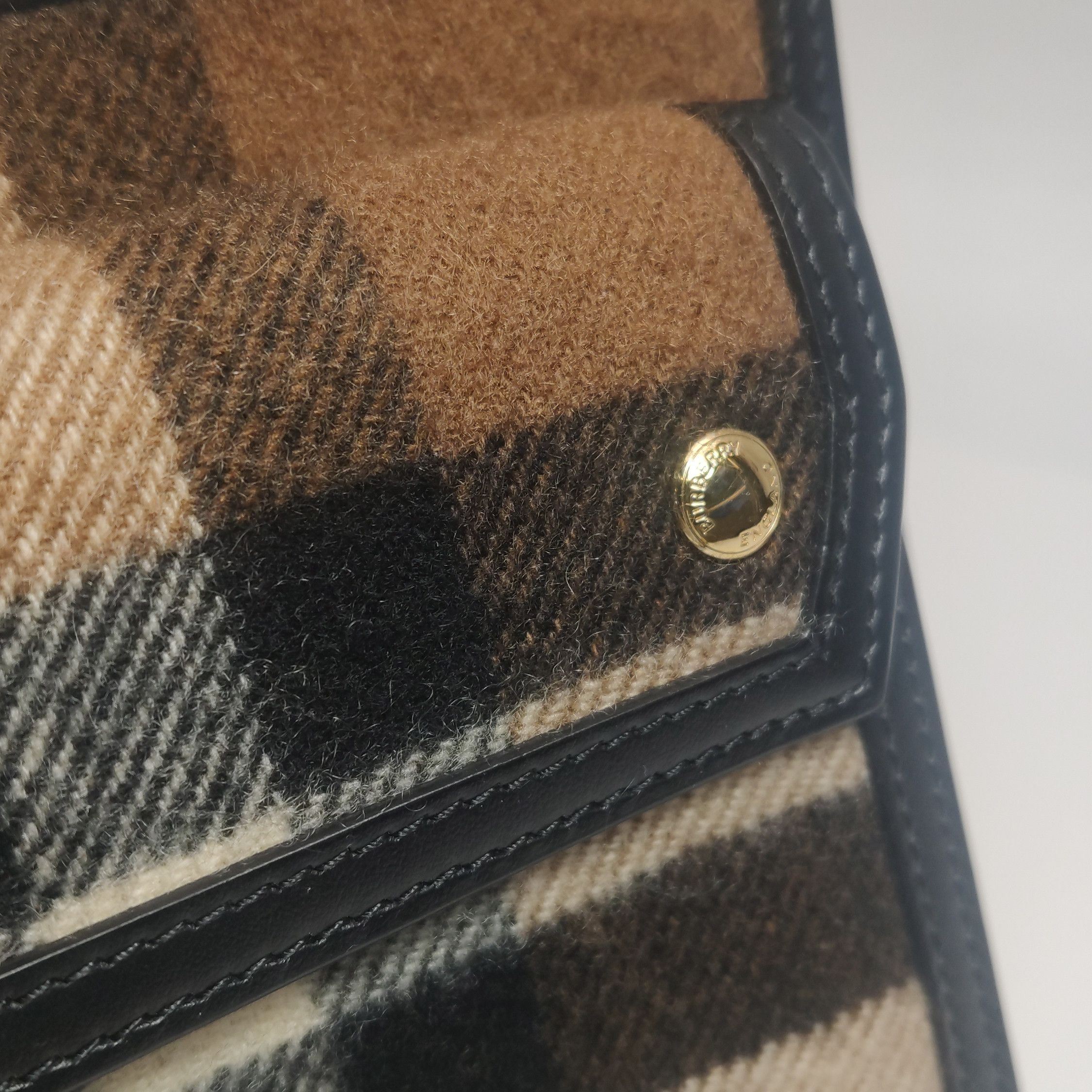Burberry Burberry Women os Shoulder Bags Size ONE SIZE - 14 Thumbnail