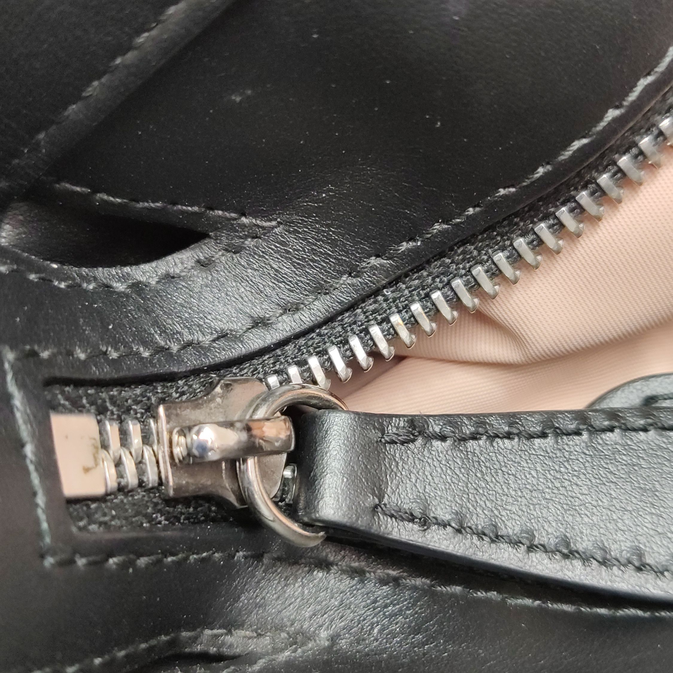 Burberry Burberry Women os Shoulder Bags Size ONE SIZE - 9 Thumbnail