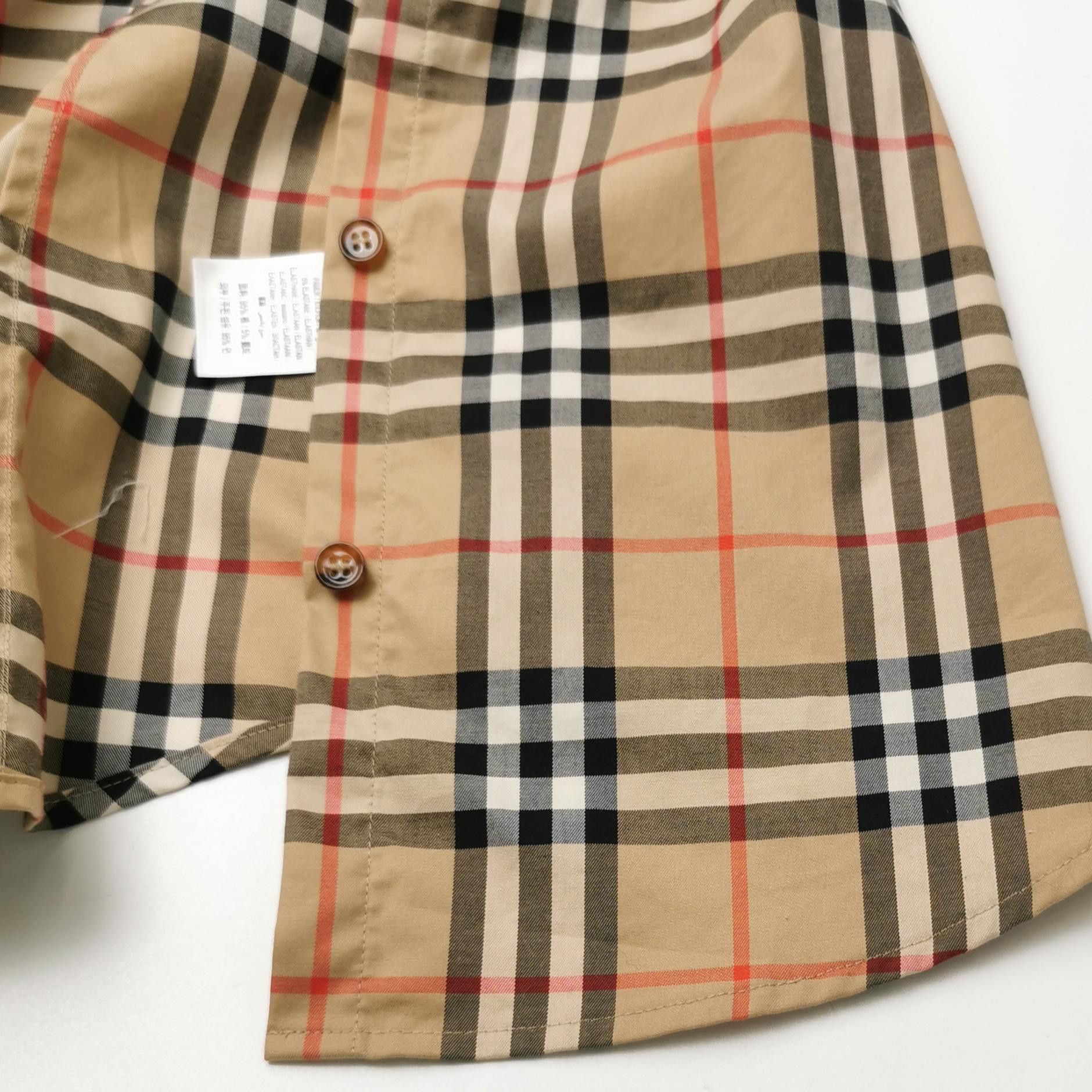 Burberry Burberry Women s Button Ups Size S / US 4 / IT 40 - 3 Thumbnail