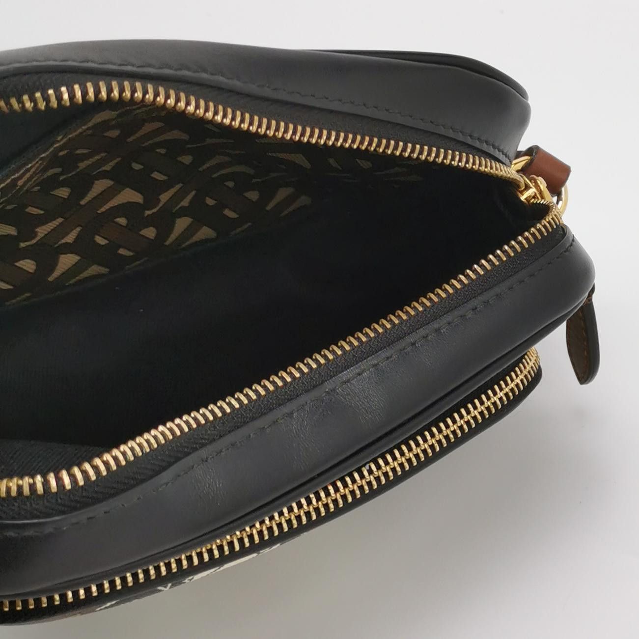 Burberry Burberry Women os Shoulder Bags Size ONE SIZE - 7 Thumbnail
