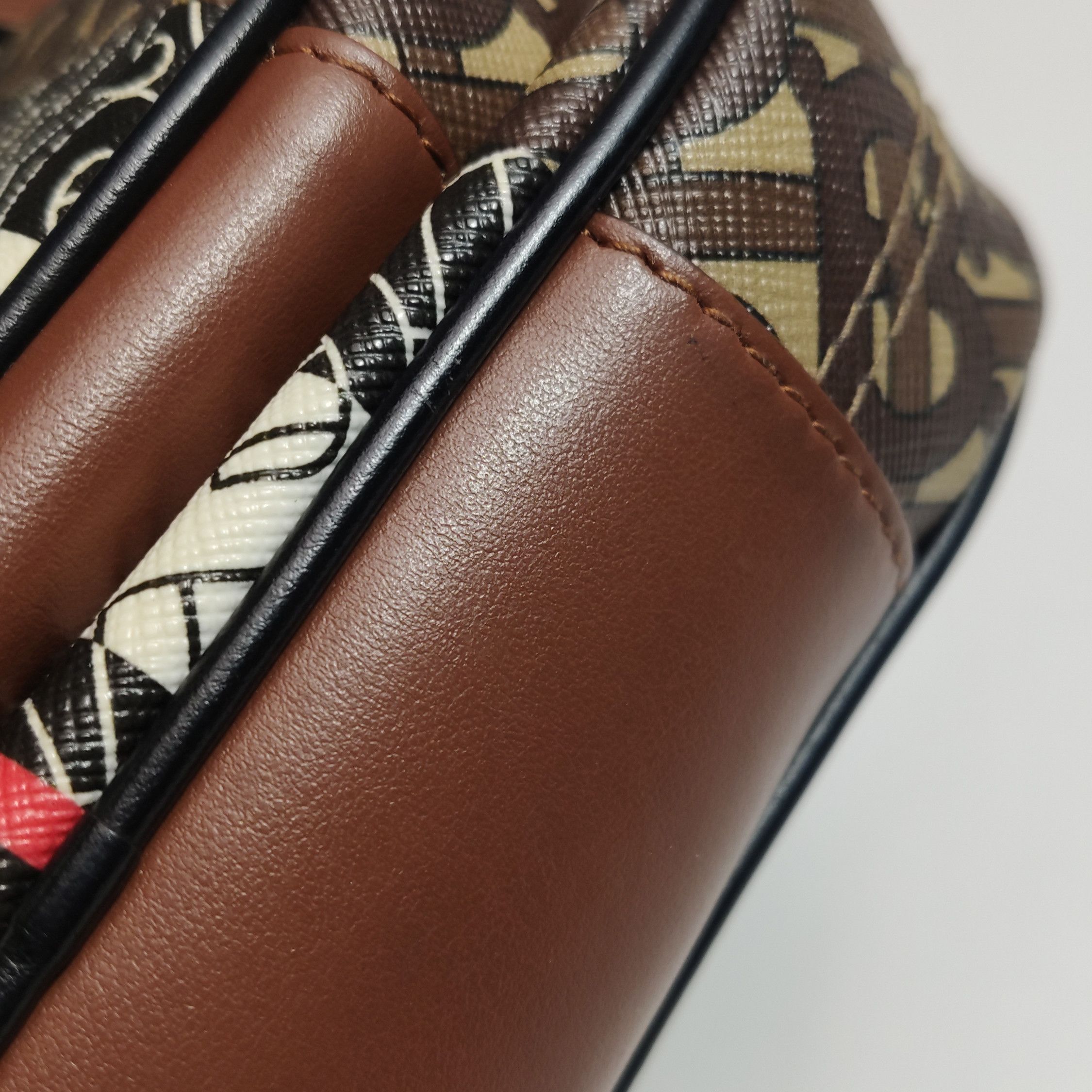 Burberry Burberry Women os Shoulder Bags Size ONE SIZE - 17 Thumbnail