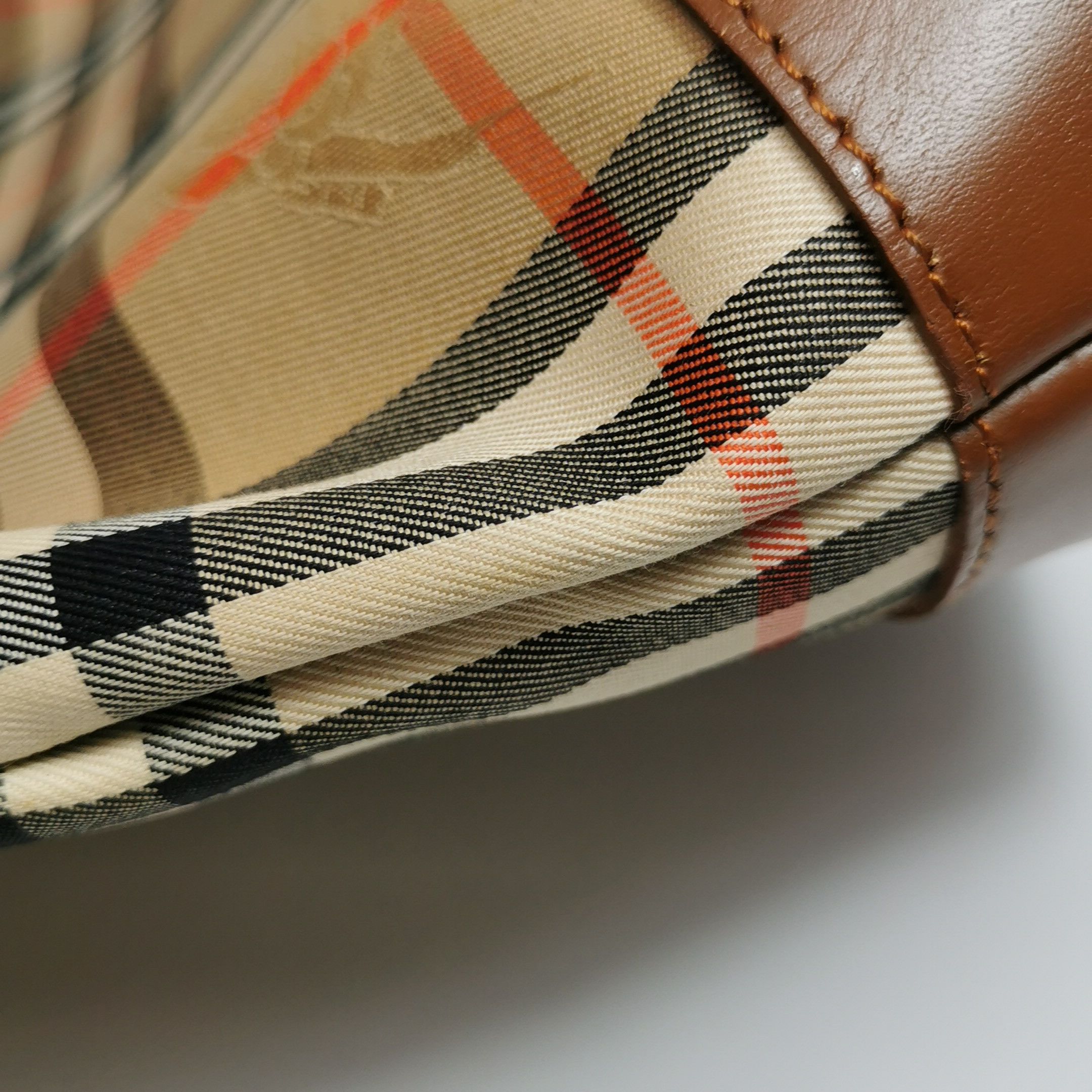 Burberry Burberry Women os Shoulder Bags Size ONE SIZE - 19 Thumbnail