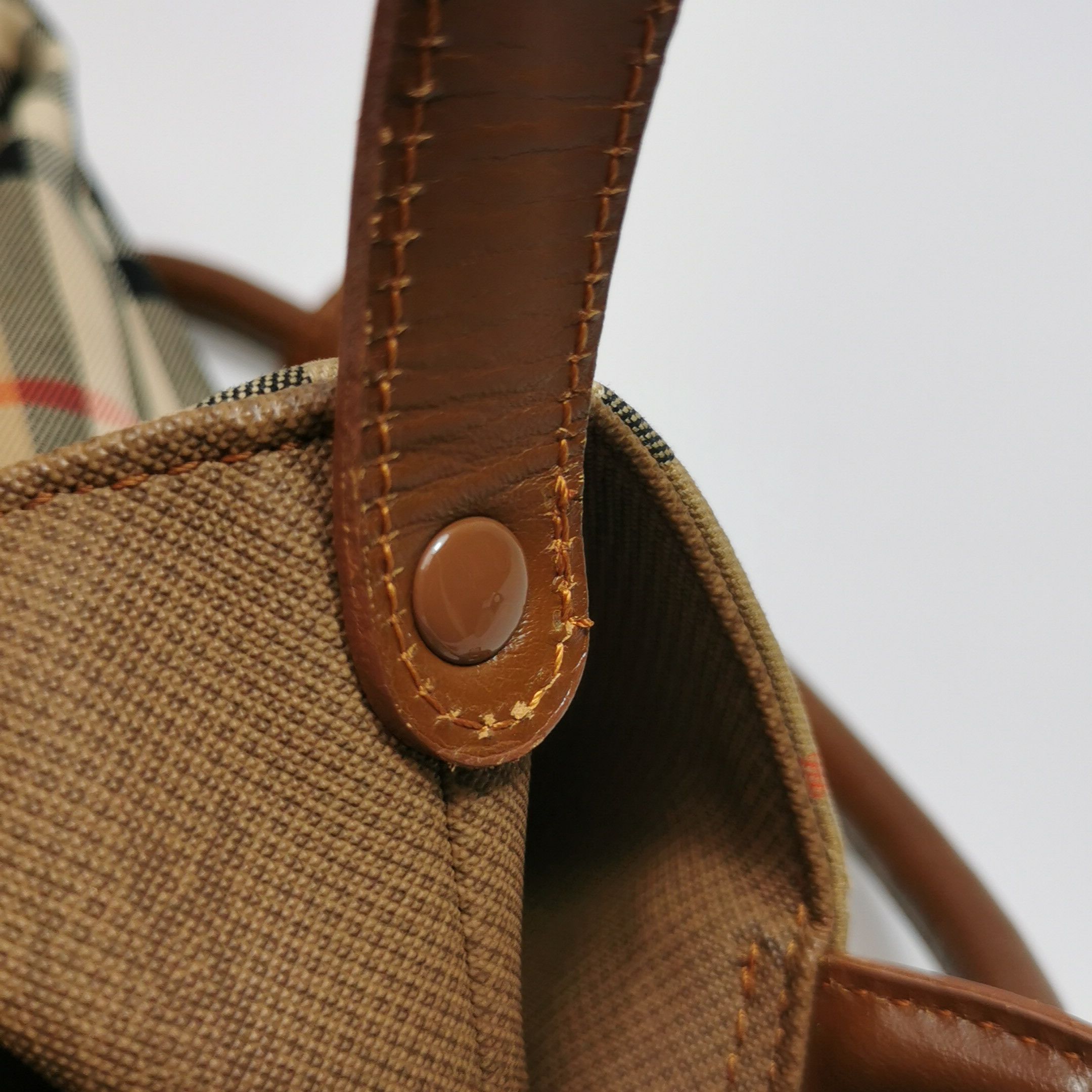 Burberry Burberry Women os Shoulder Bags Size ONE SIZE - 9 Thumbnail