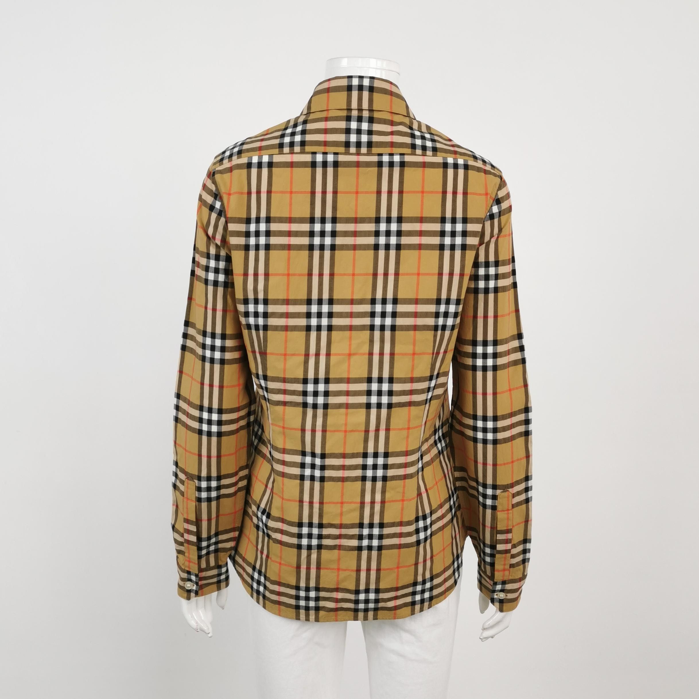 Burberry Burberry Women s Button Ups Size S / US 4 / IT 40 - 2 Thumbnail