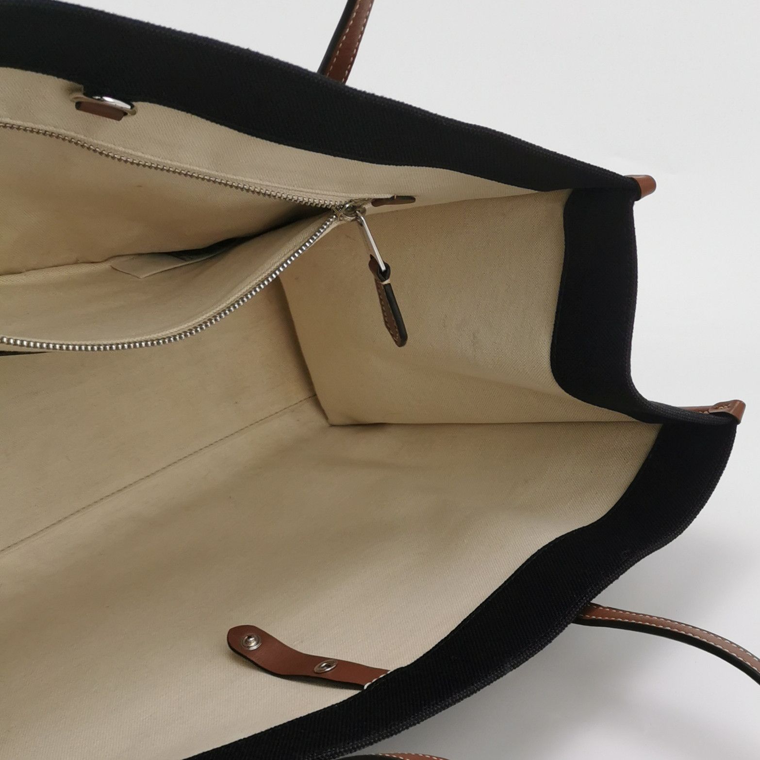 Burberry Burberry Women os Shoulder Bags Size ONE SIZE - 7 Thumbnail