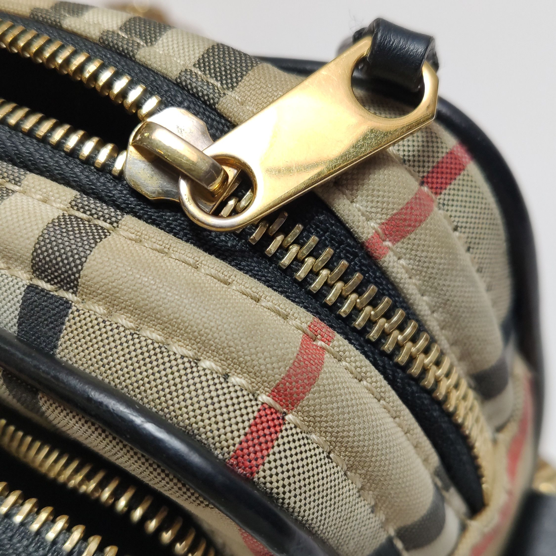 Burberry Burberry Women os Shoulder Bags Size ONE SIZE - 22 Thumbnail
