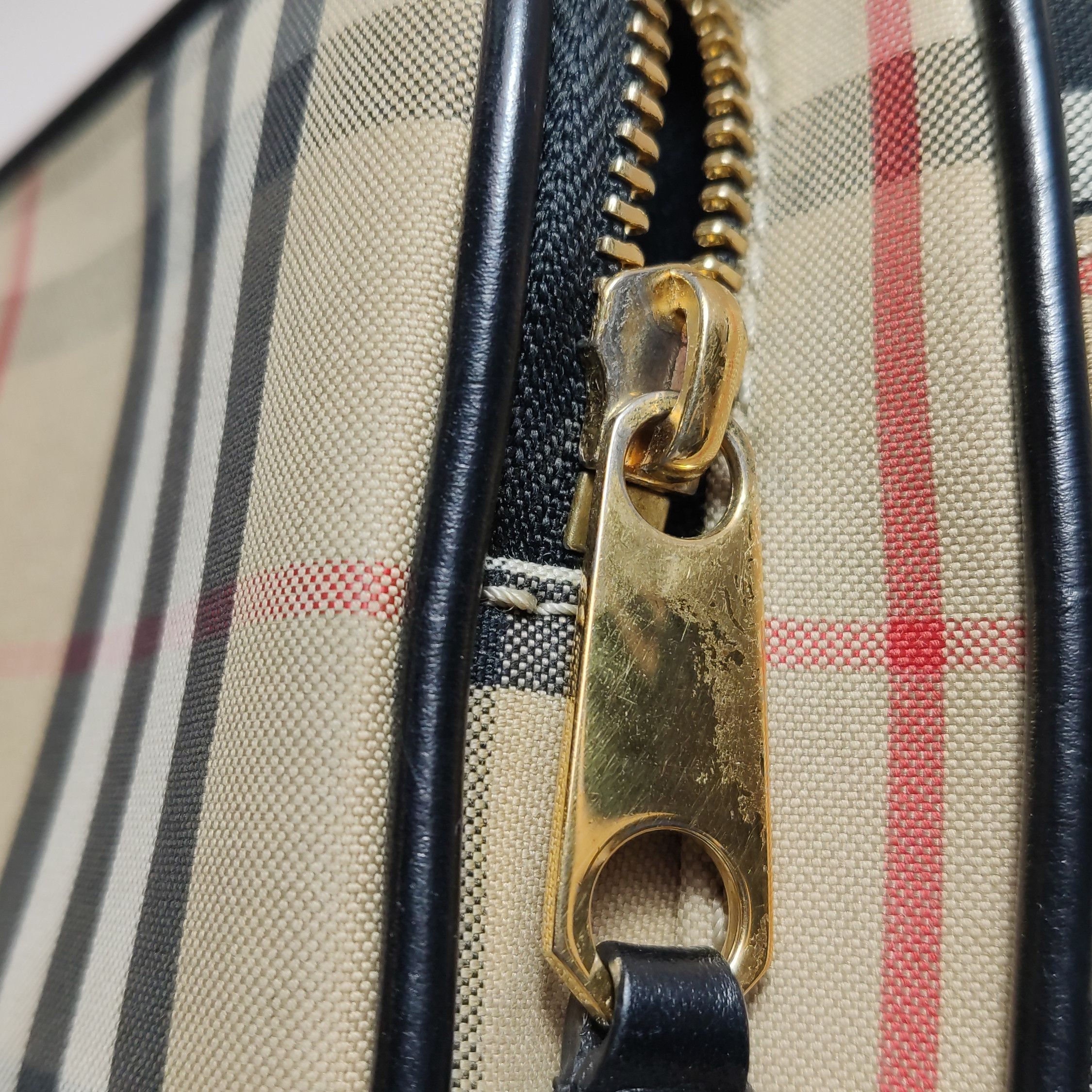 Burberry Burberry Women os Shoulder Bags Size ONE SIZE - 14 Thumbnail