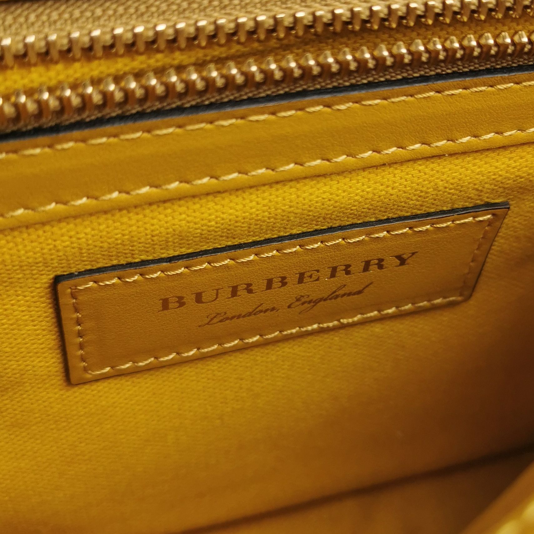 Burberry Burberry Women os Crossbody Bags Size ONE SIZE - 8 Thumbnail