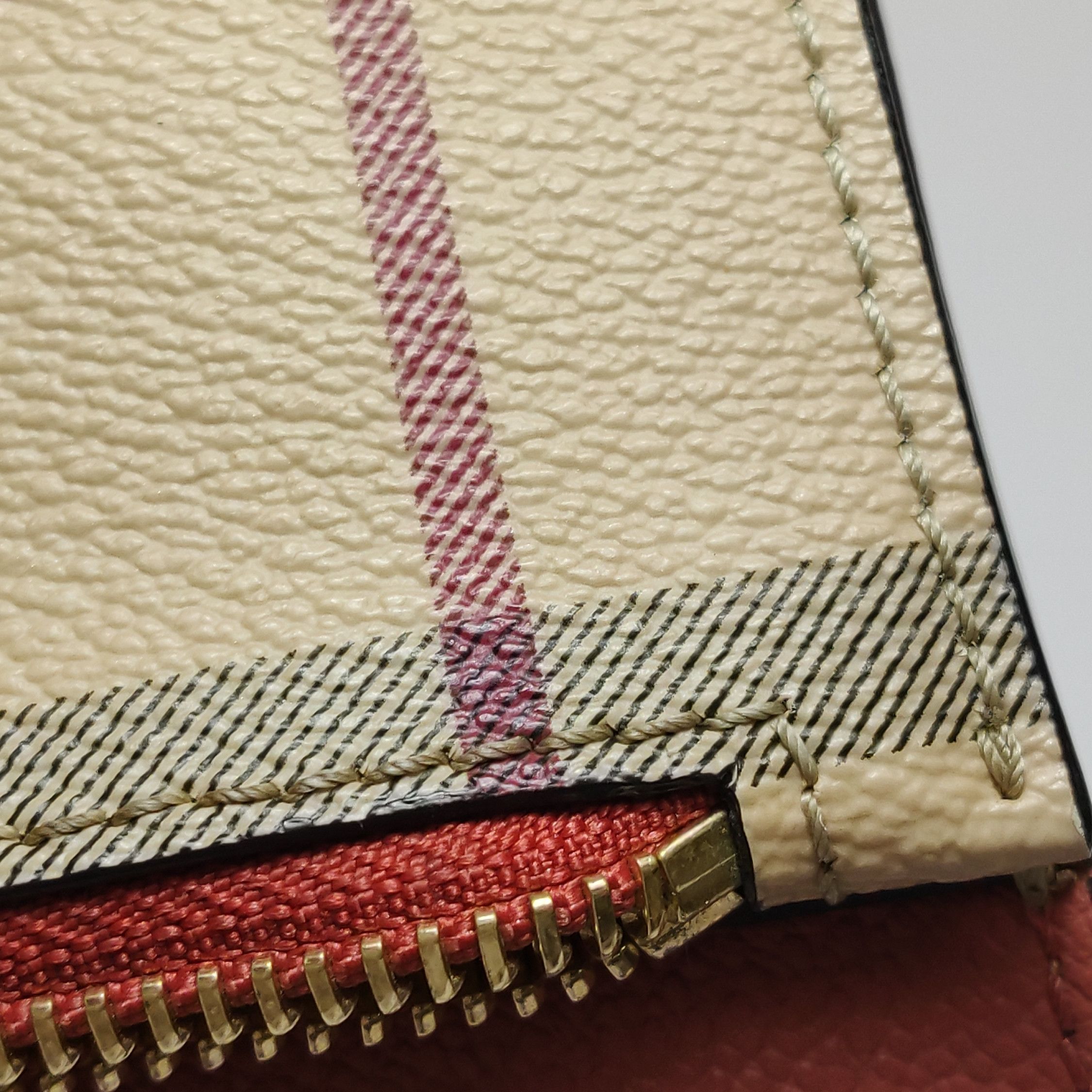 Burberry Burberry Women os Crossbody Bags Size ONE SIZE - 22 Thumbnail