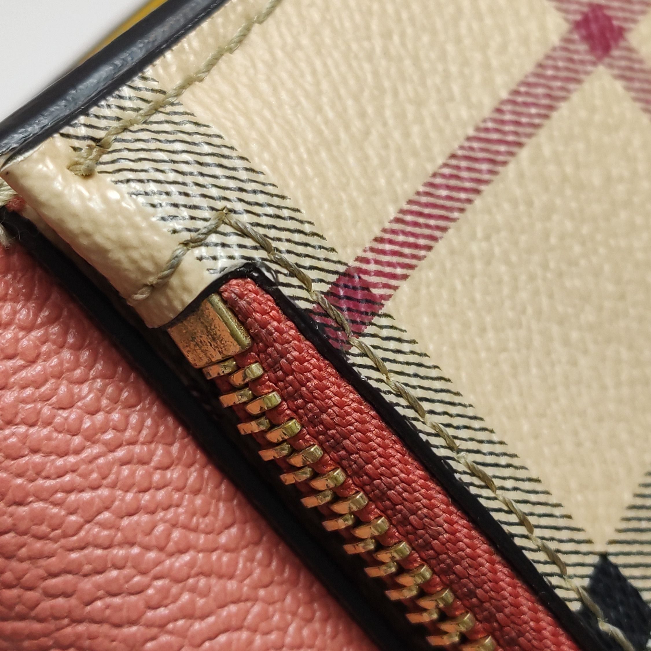 Burberry Burberry Women os Crossbody Bags Size ONE SIZE - 19 Thumbnail