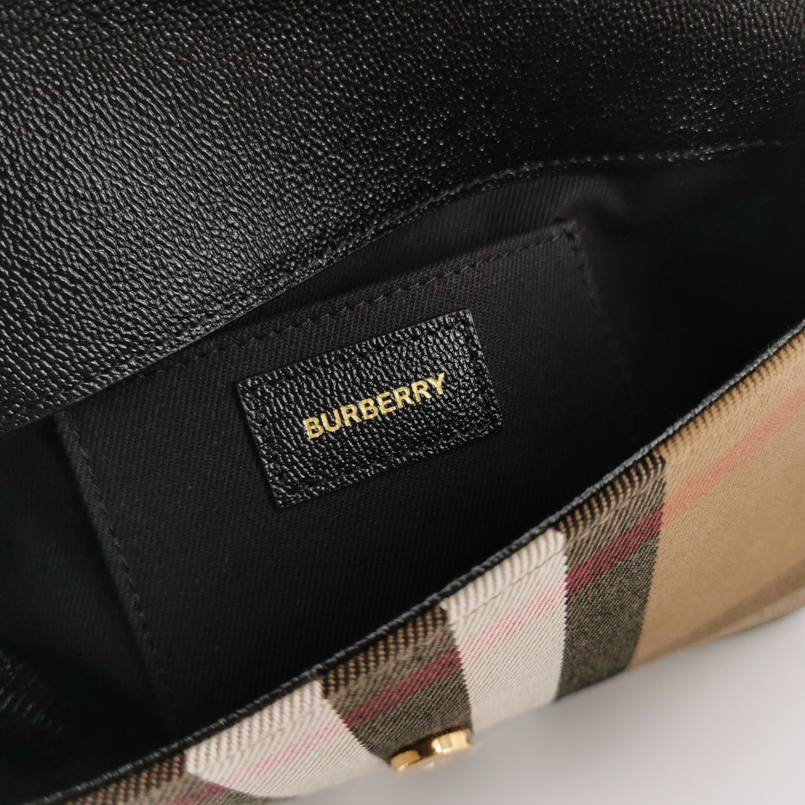 Burberry Burberry Women os Shoulder Bags Size ONE SIZE - 8 Thumbnail