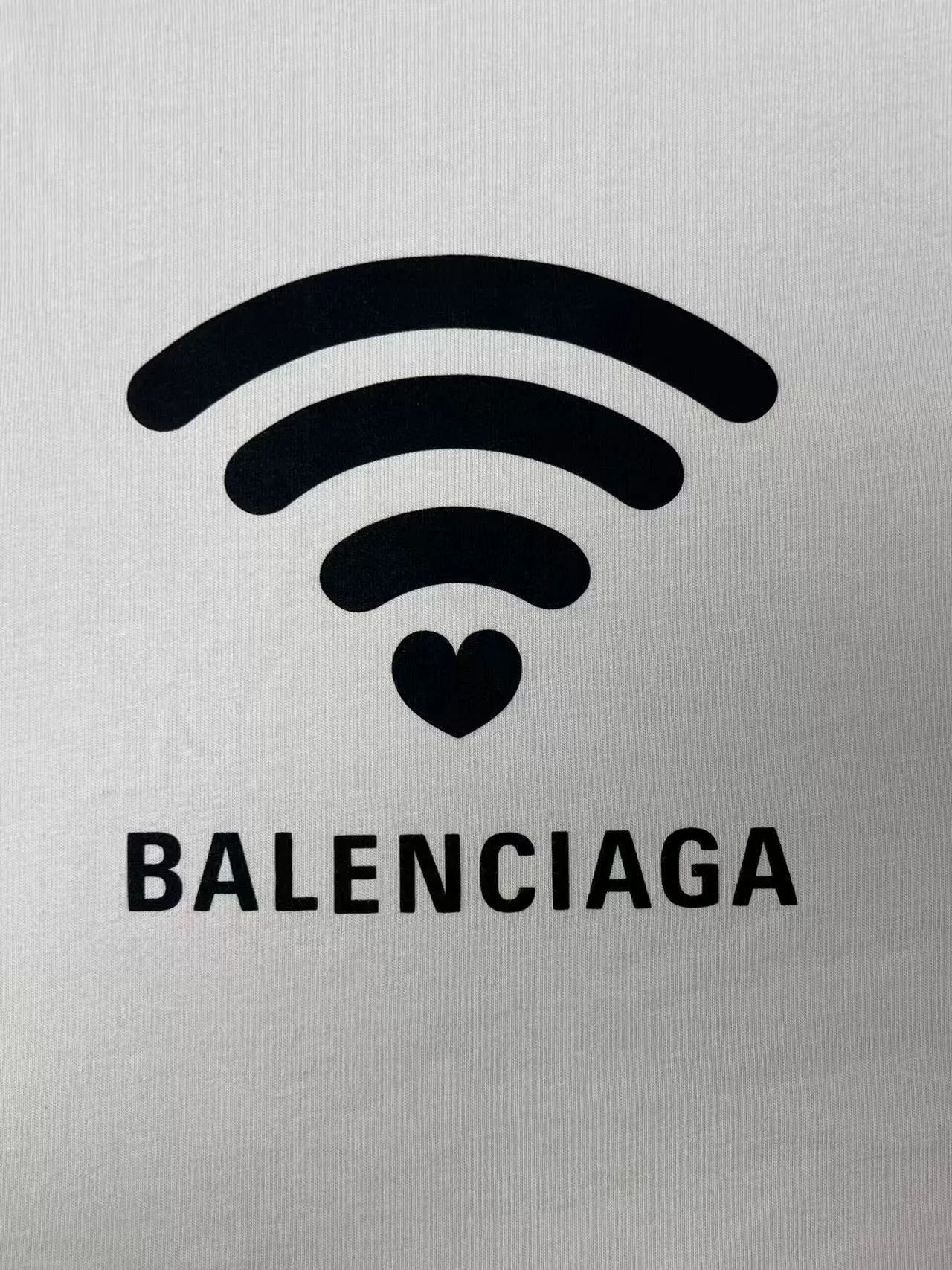 Balenciaga Balenciaga WiFi Heart Logo T-Shirt Size S Size US S / EU 44-46 / 1 - 4 Thumbnail