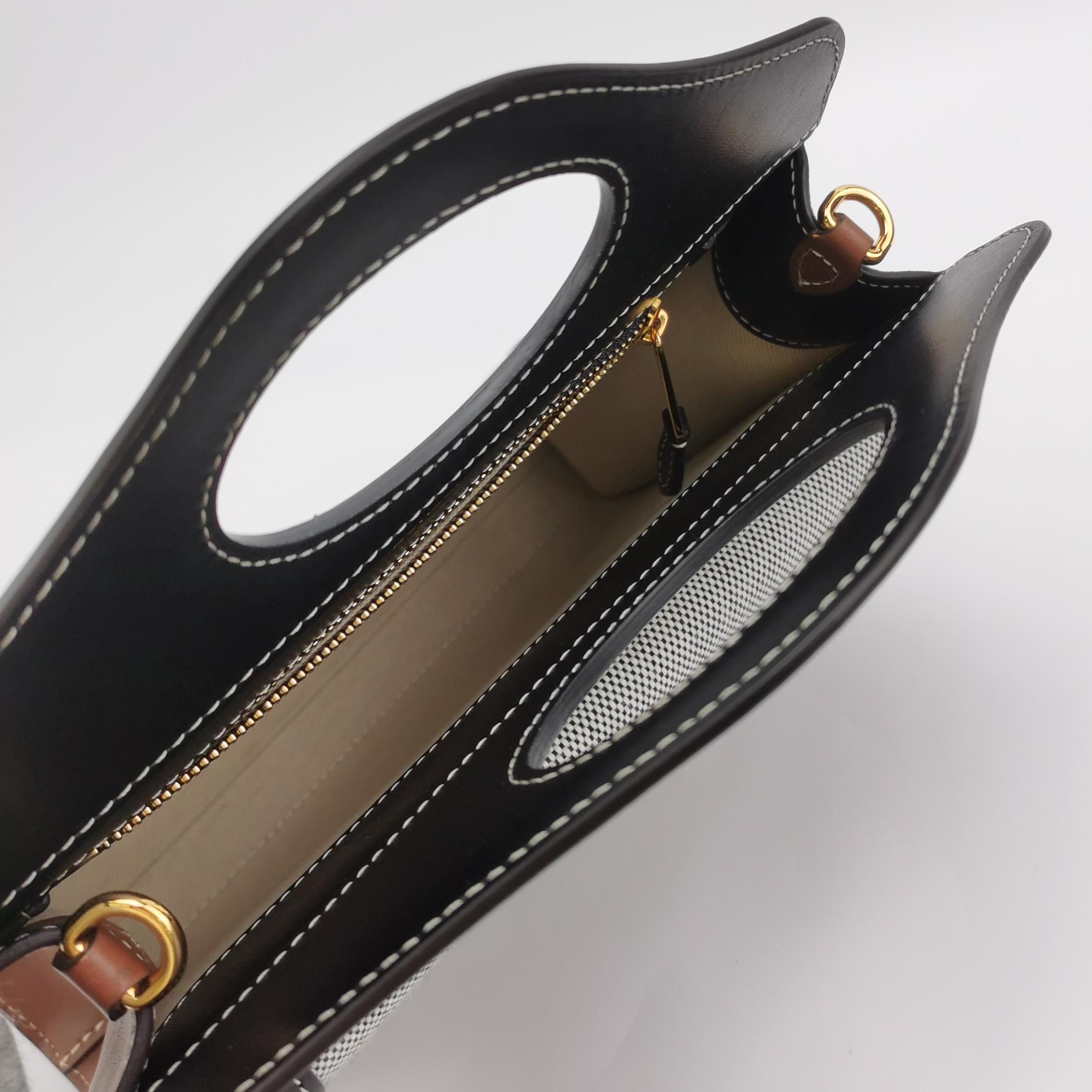 Burberry Burberry Women os Shoulder Bags Size ONE SIZE - 7 Thumbnail