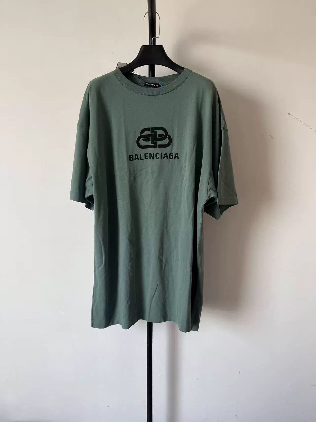 Balenciaga Balenciaga Interlocking B Logo T-Shirt Size XXS Size US XXS / EU 40 - 2 Thumbnail