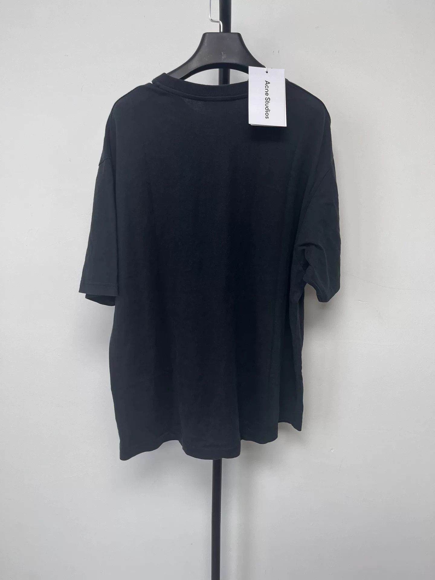 Acne Studios Acne Studios First Kiss Face Graphic T-Shirt L Size US L / EU 52-54 / 3 - 3 Thumbnail