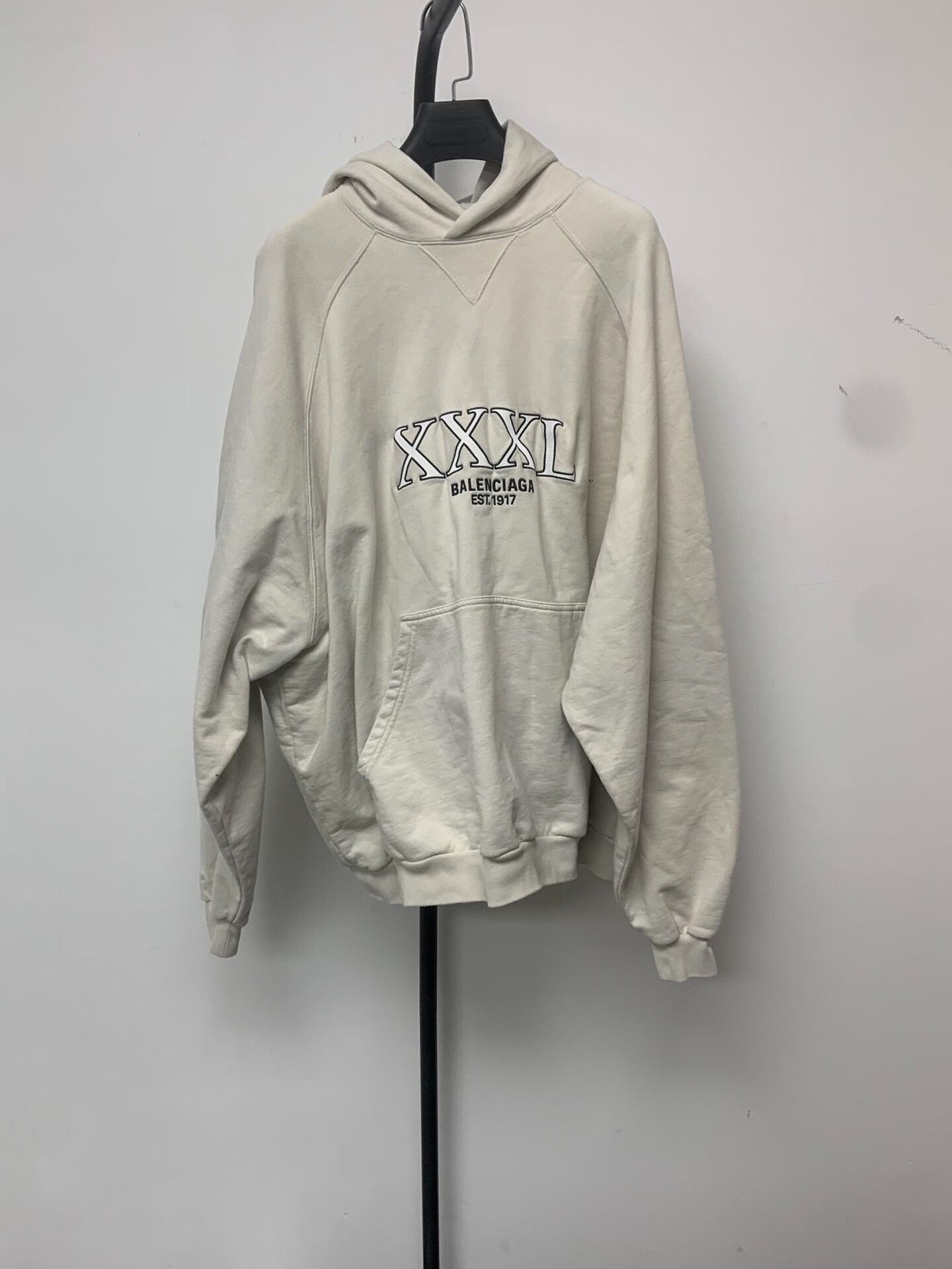 Balenciaga Balenciaga XXXL Logo Hoodie Size 1 Size US S / EU 44-46 / 1 - 2 Thumbnail