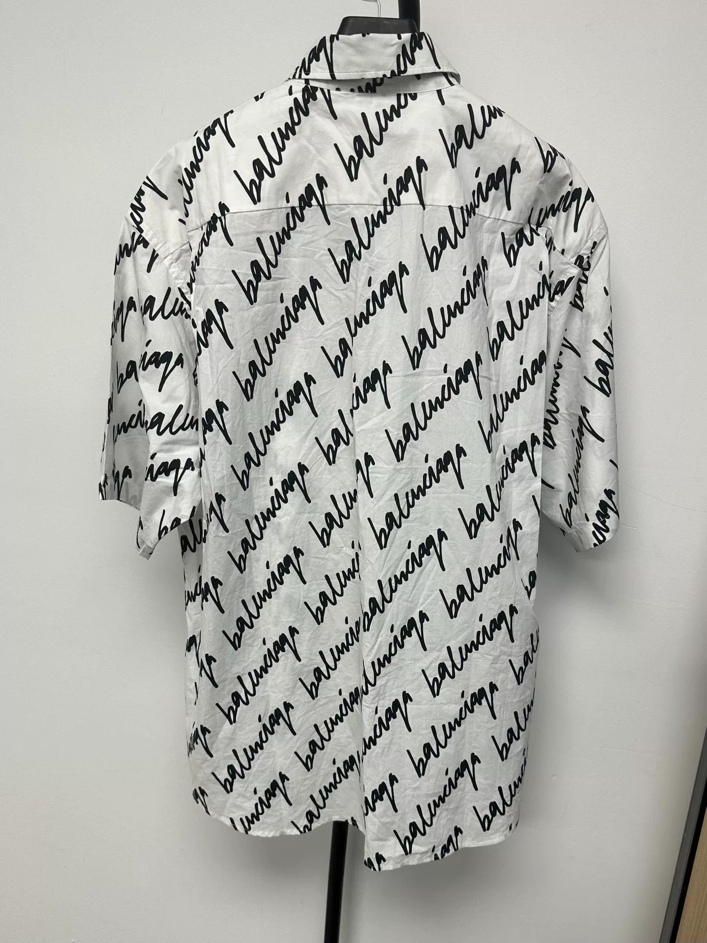 Balenciaga Balenciaga Scribble Logo Short Sleeve Shirt 39 Size US M / EU 48-50 / 2 - 3 Thumbnail