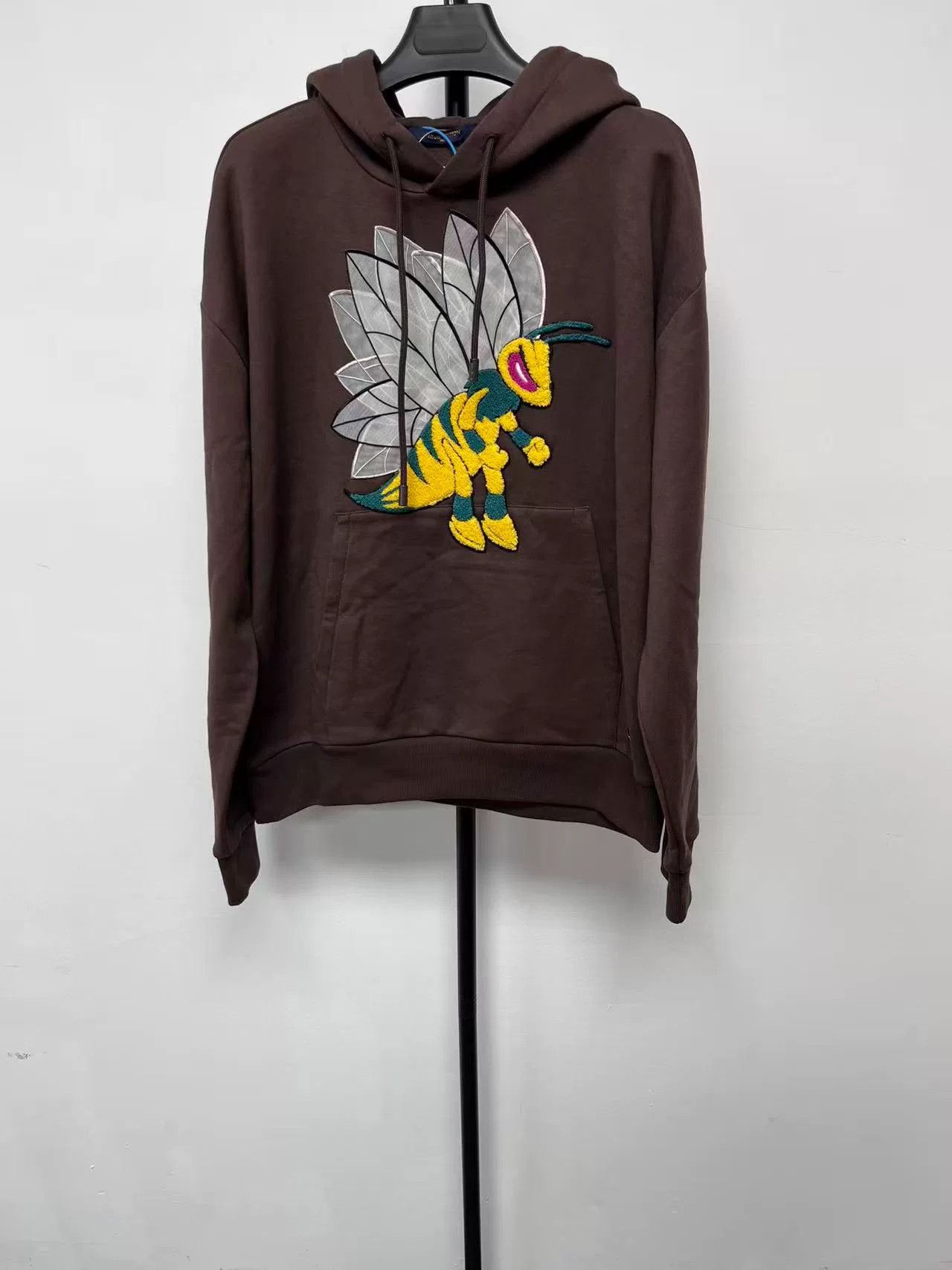 Louis Vuitton Louis Vuitton FW22 Cartoon Logo Hoodie Brown Size M Size US M / EU 48-50 / 2 - 2 Thumbnail