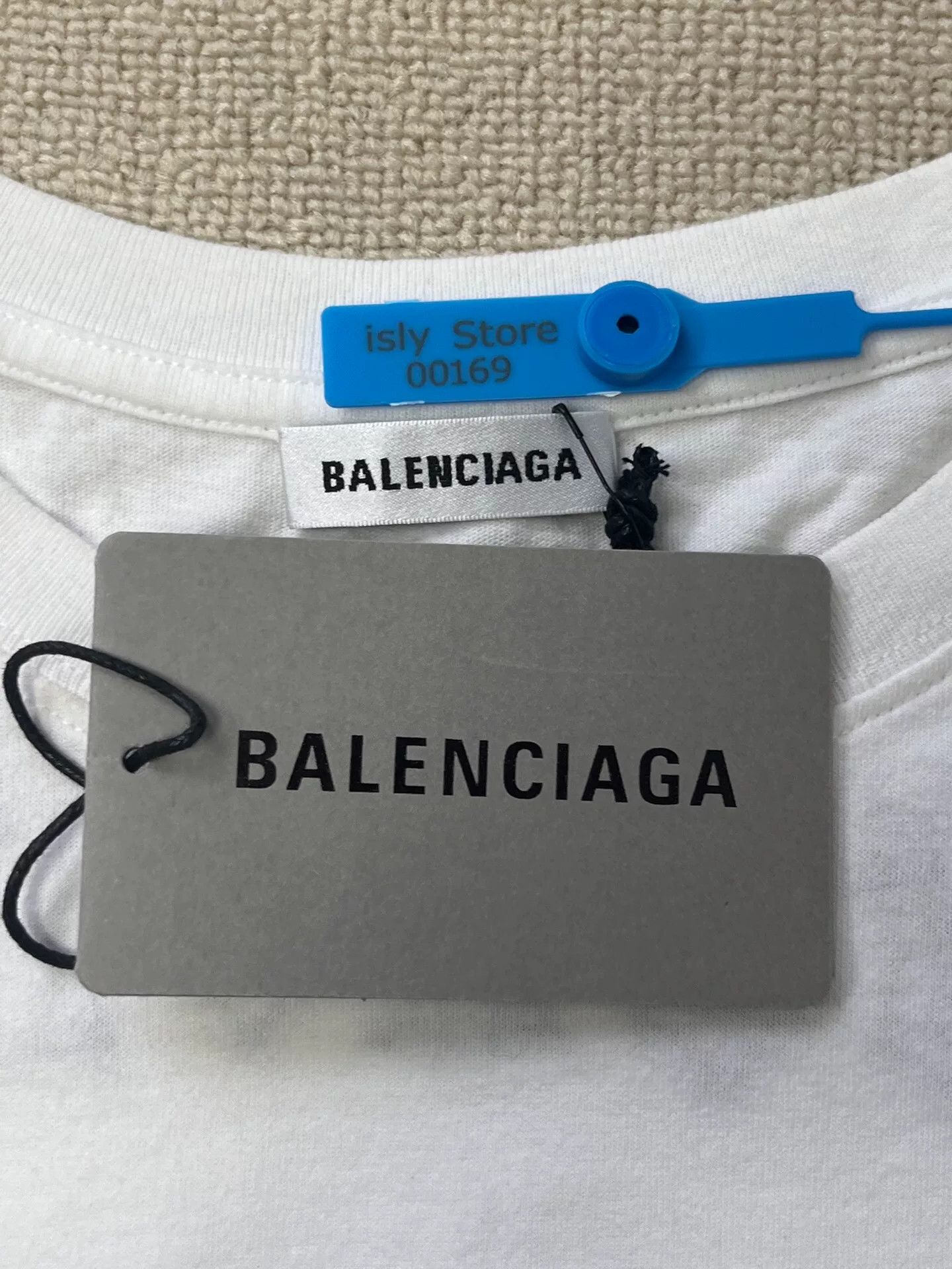Balenciaga Balenciaga Gothic Logo T-Shirt Size L Size US L / EU 52-54 / 3 - 6 Thumbnail
