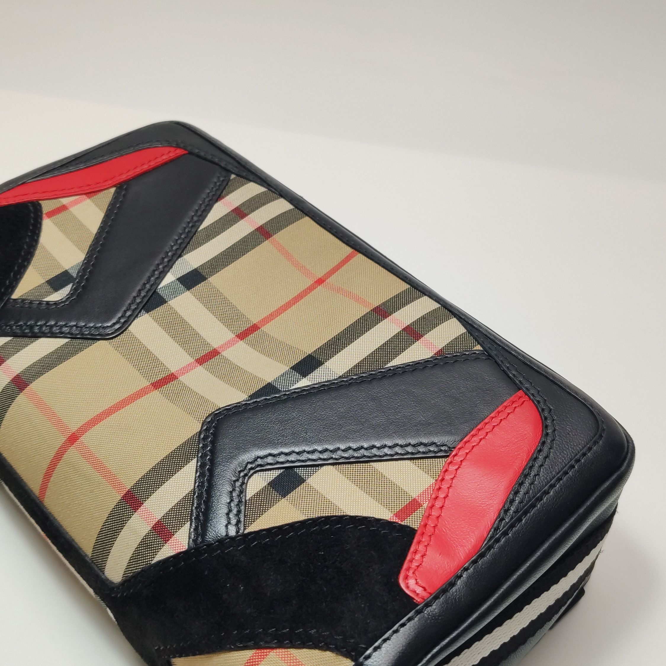 Burberry Burberry Women os Crossbody Bags Size ONE SIZE - 25 Thumbnail