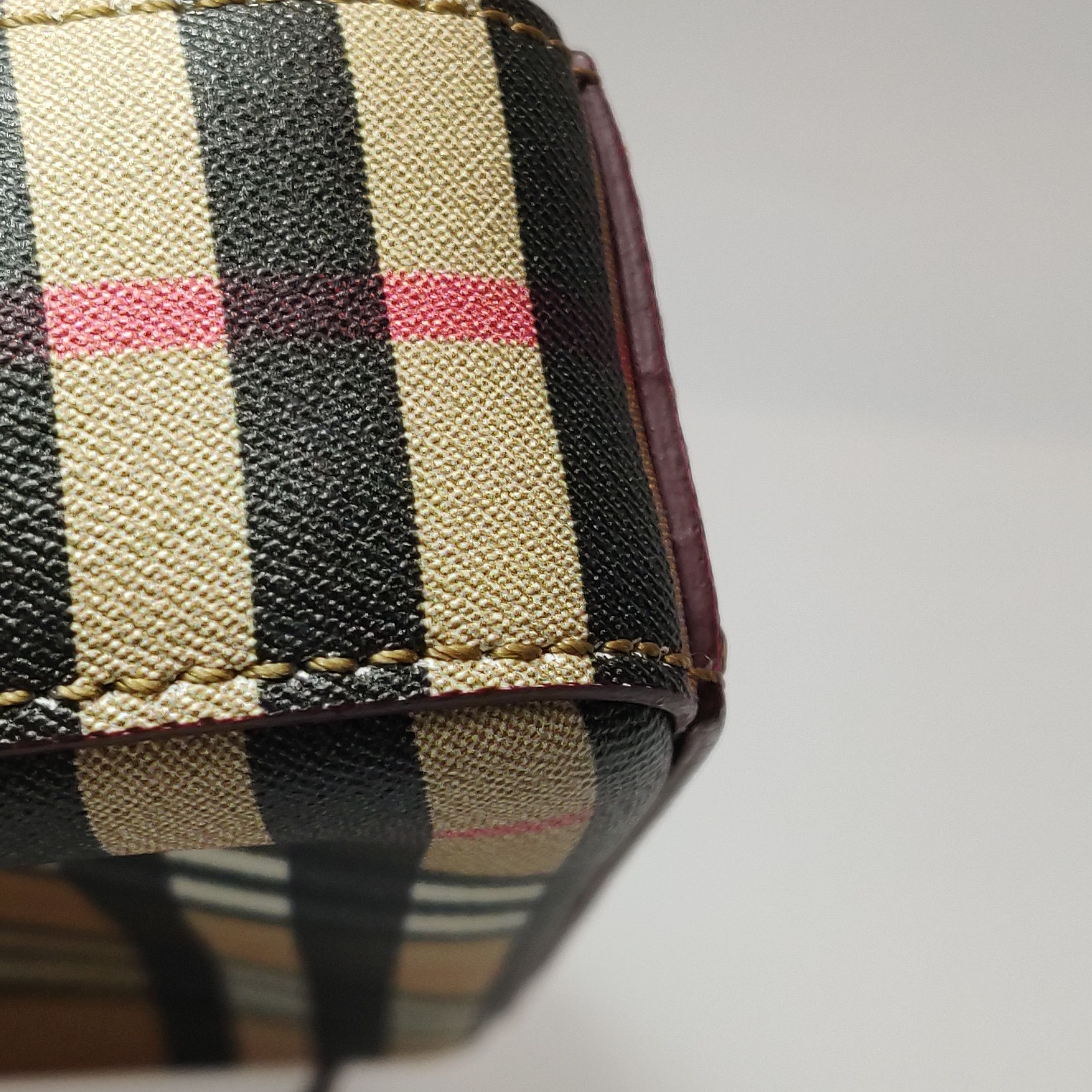 Burberry Burberry Women os Crossbody Bags Size ONE SIZE - 18 Thumbnail