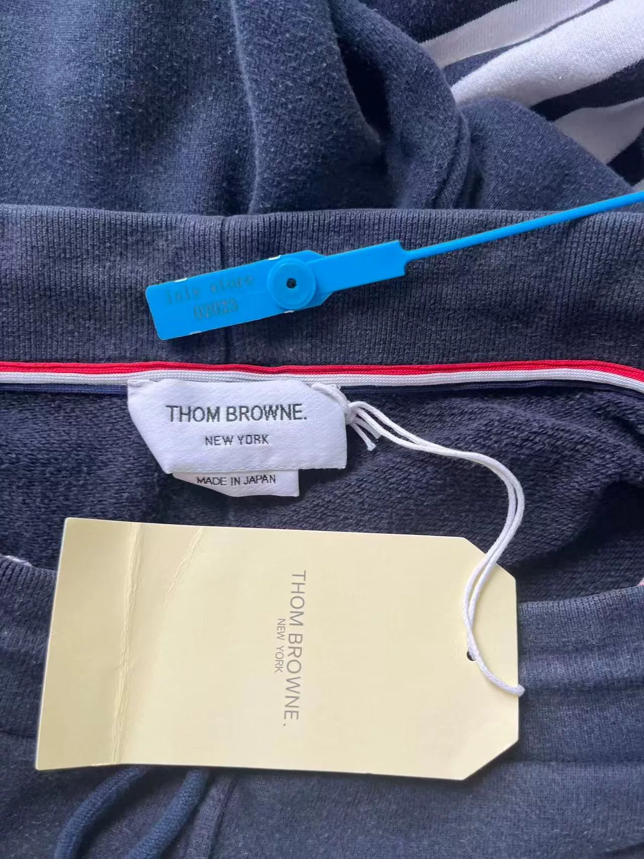 Thom Browne Thom Browne 4-Bar Stripe Cotton Sweat Shorts Size 2 Size US 32 / EU 48 - 6 Thumbnail