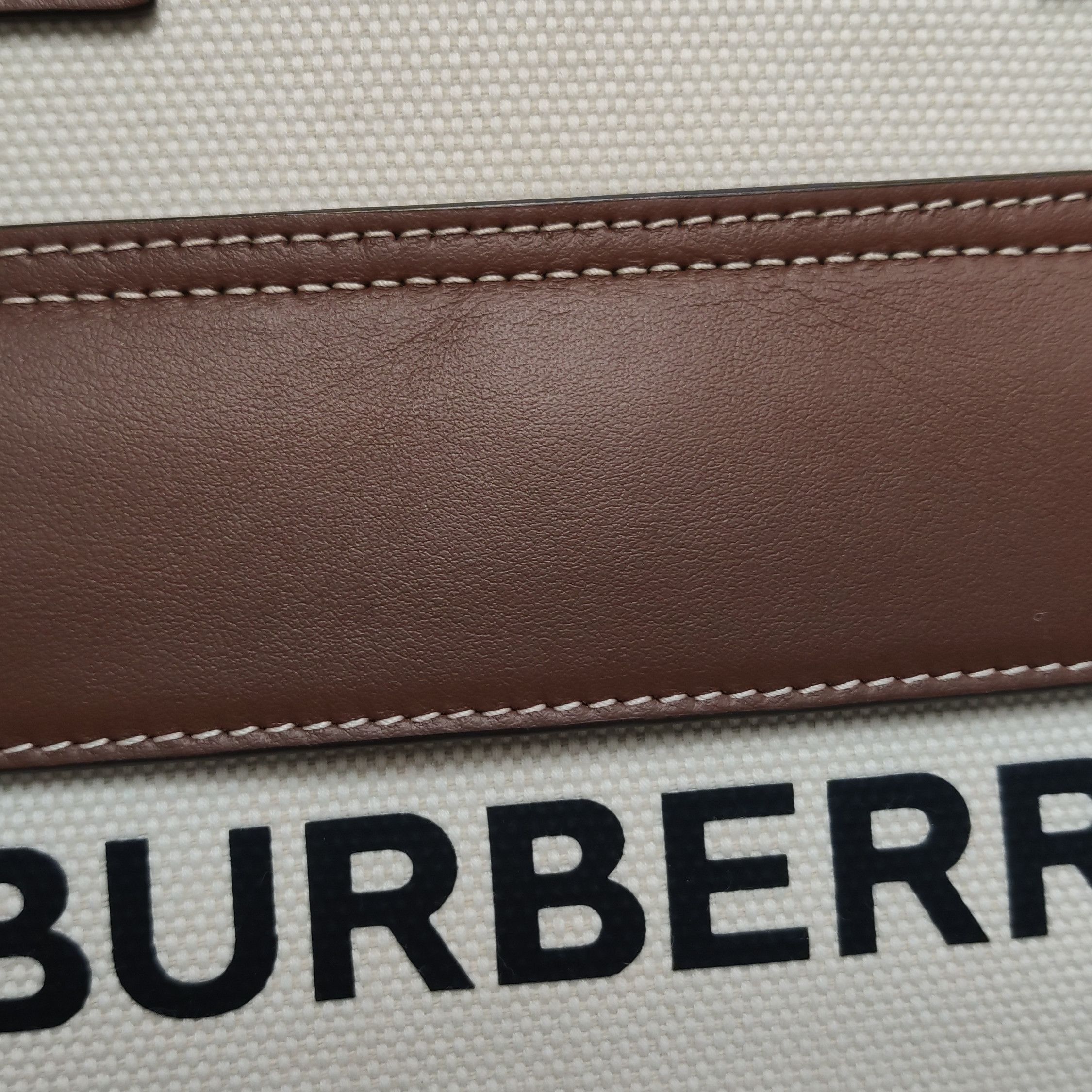 Burberry Burberry Women os Shoulder Bags Size ONE SIZE - 12 Thumbnail