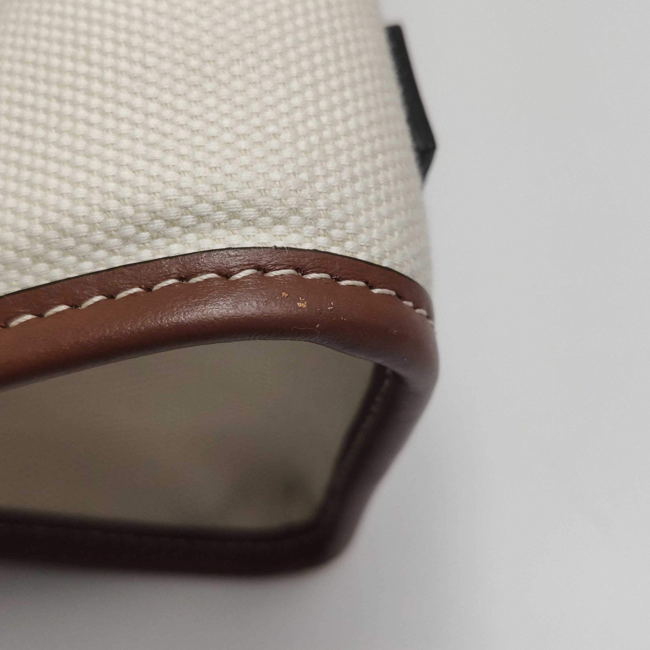 Burberry Burberry Women os Shoulder Bags Size ONE SIZE - 22 Thumbnail